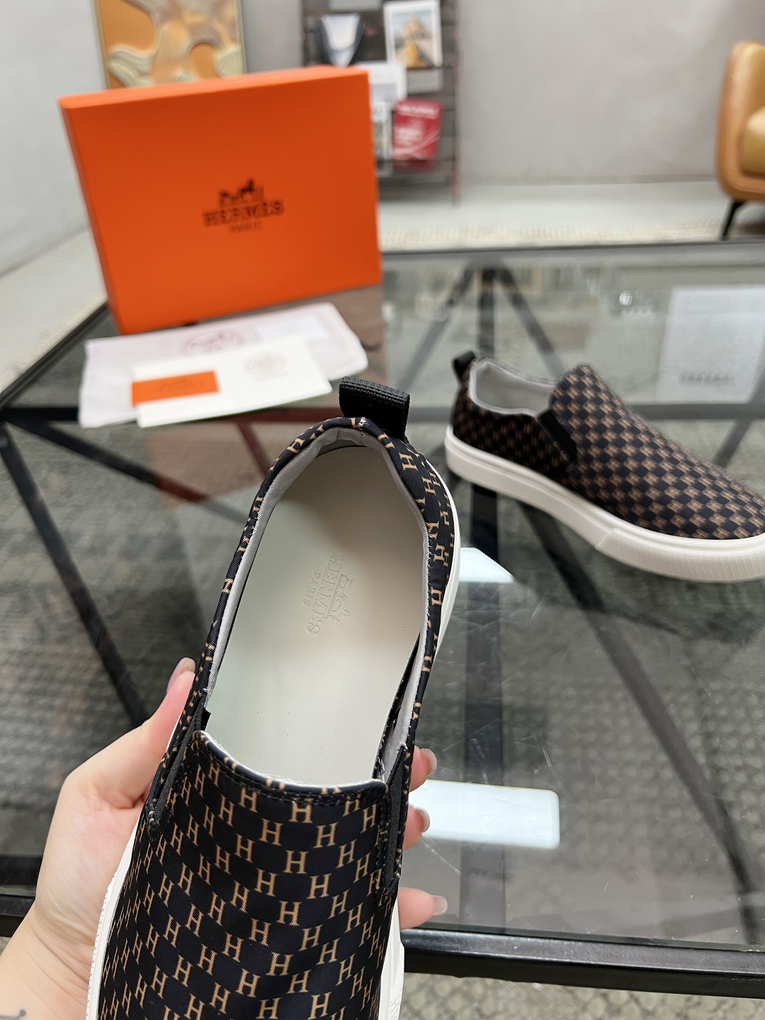  H 🔍顶级代购🇮🇹 爱 炸街男神套脚新品来袭专柜同步发售原厂配置，意大利进口原版印花布面料，高品质拼接