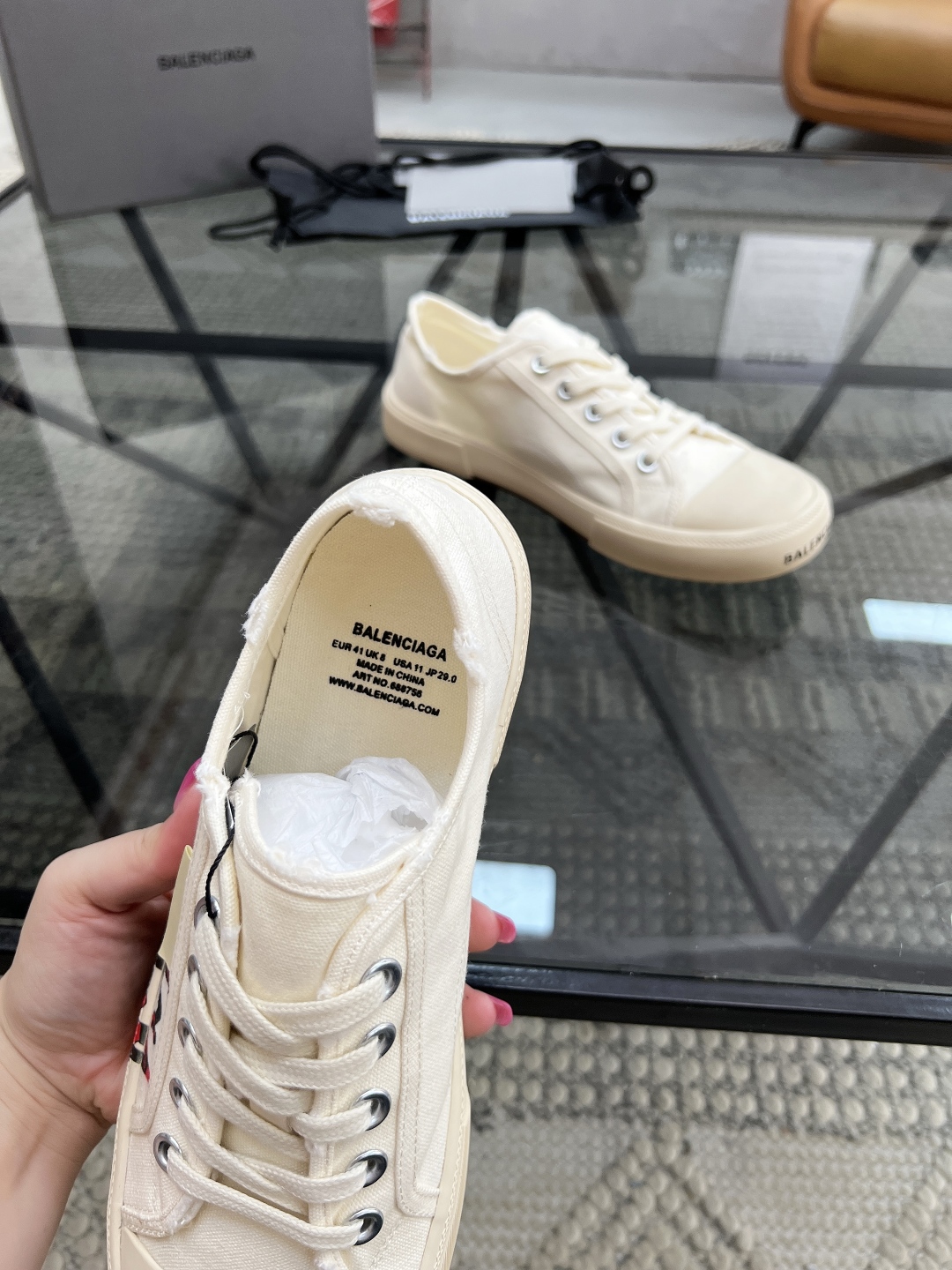  B 🔍顶级代购🇮🇹 巴 炸街男神爆款休闲板鞋来袭专柜同步，鞋面意大利原版布面料，高品质印花工艺，鞋底：