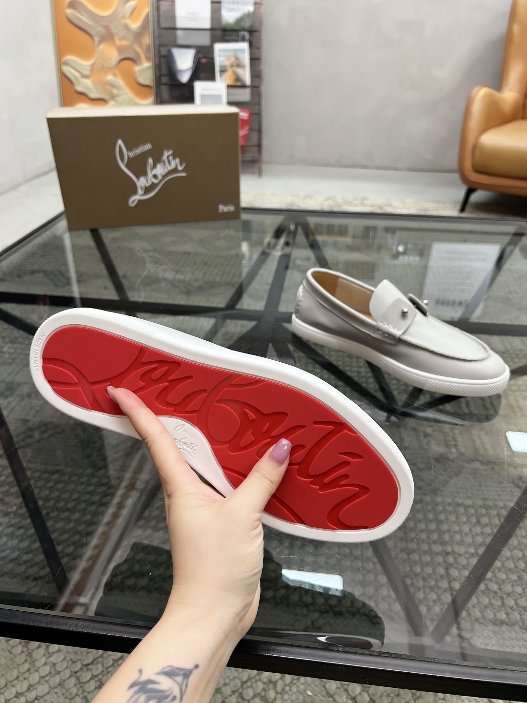  C 🔍顶级代购🇮🇹 CL 炸街男神爆款套脚休闲板鞋专柜新品同步，鞋面意大利进口牛皮面料，高品质拼接工艺