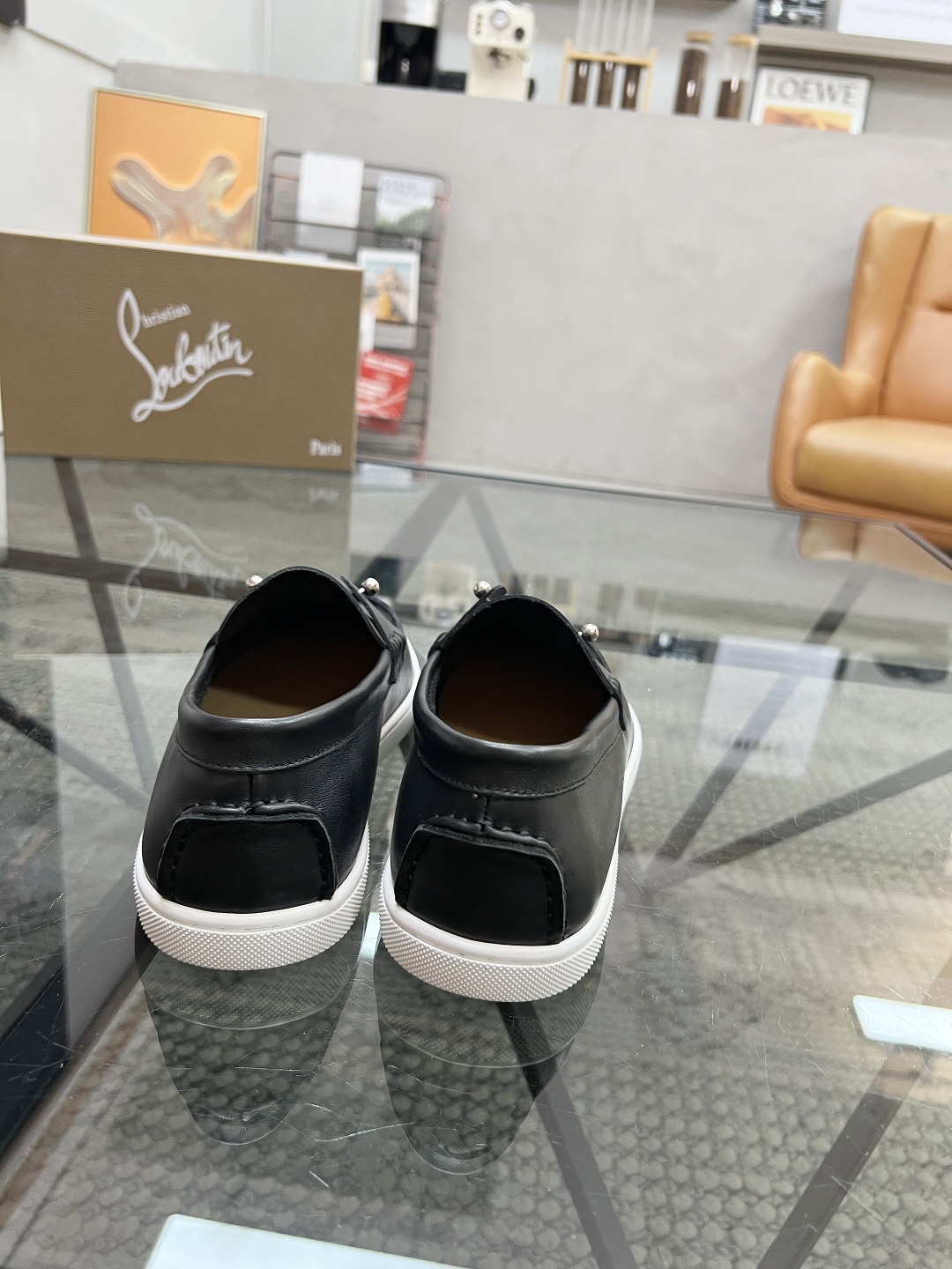 C 🔍顶级代购🇮🇹 CL 炸街男神爆款套脚休闲板鞋专柜新品同步，鞋面意大利进口牛皮面料，高品质拼接工艺