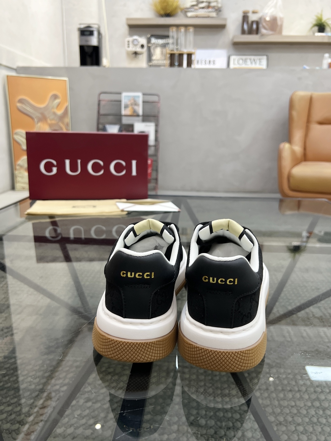 P420 G 🔍顶级代购🇮🇹 古 炸街男神增高运动新品专柜同步发售原厂配置，意大利进口进口牛皮搭配G布面料，柔软舒适网布内里垫，鞋底原厂特供原版底超级舒适，原厂跟单货 🔍🔍高品质，可随意进出专柜，欢迎对比专柜同步，码数 38-45