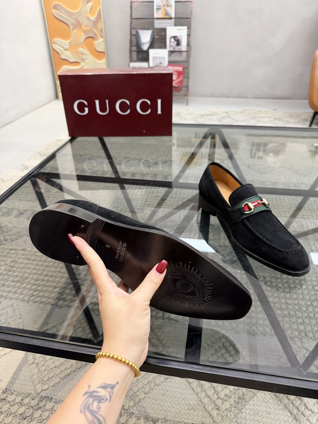 P620 G 🔍顶级代购🇮🇹 古 炸街男神休闲套脚皮底系列皮鞋专柜同步发售原厂配置，意大利进口牛皮面料，全进口水染牛皮里垫，鞋底：原厂特供原版底超级舒适，原厂跟单货 🔍🔍高品质，可随意进出专柜，欢迎对比专柜同步，码数 39-44（订 38 45 46）