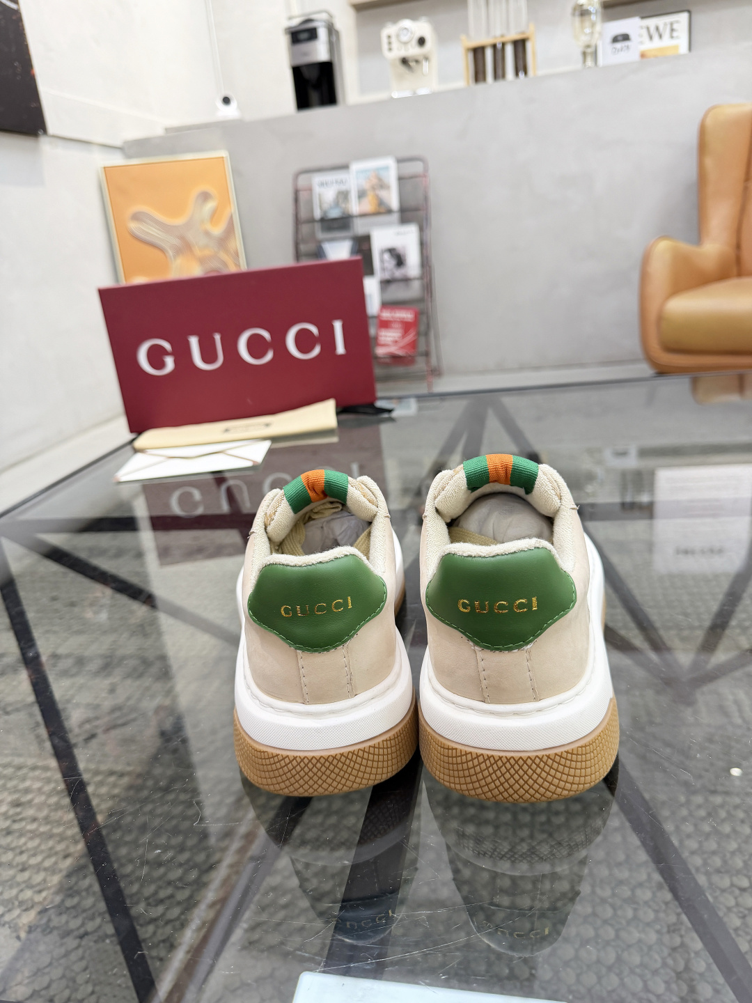 P420 G 🔍顶级代购🇮🇹 古 炸街男神休闲鞋新品来袭超人气爆款专柜同步，鞋面意大利进口原版反绒牛皮搭配G布面料，高品质走线G标志复杂拼接工艺，透气舒适毛巾内里垫，增高时尚炫酷版面潮达人风格，鞋底：原厂特供原版发泡融合TPU大底，独家活动成型底超级舒适，原厂跟单货，🔍🔍高品质，可随意进出专柜，欢迎对比，码数 38-45