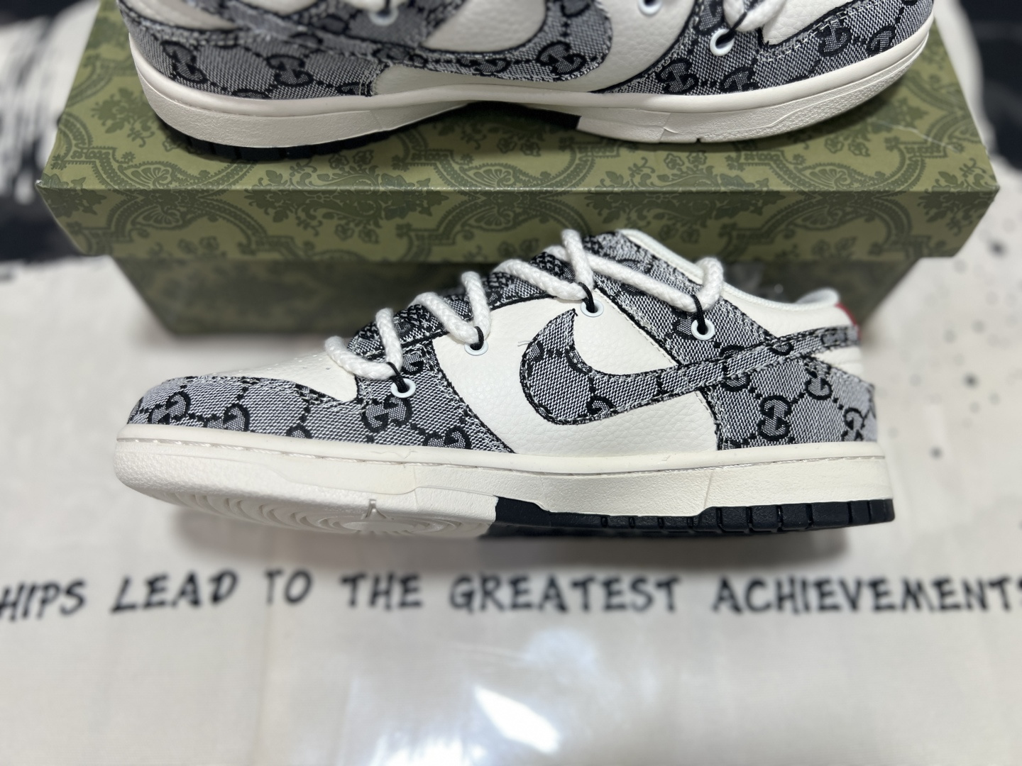 Nike SB Dunk Low Supreme – YX5066-215, photo 2