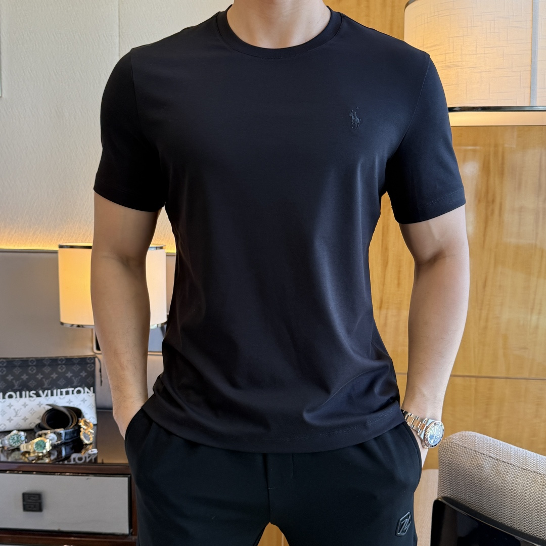 NO:116116,Paul - 2025ss Snake Year New Year Spring and Summer Boutique Short-sleeved T-shirts for Spring and Summer Synchronization Official Website High-end Quality Customized Top Mercury Cotton Fabrics, 1:1 made by top manufacturers, fashionable and heavy craftsmanship logo design, soft and delicate touch, skin-friendly and comfortable to wear, versatile and casual, the upper body is very good, handsome, a must-have for trendy men Size M-3XL Maximum wearable 190 pounds!  ,T-shirt,tees,t-shirt,alexander wang19860909保罗 - 2025ss蛇年贺岁款春夏精品短袖T恤 官网同步 高端品质 定制顶级丝光棉面料,顶级大厂1:1制作,时尚大牌重工艺logo设计,手感柔软细腻 穿着亲肤舒适 百搭休闲 上身非常赞 帅气 潮男必备品 尺码M-3XL 最大可穿190斤！,,T-shirt,tees，t-shirt,alexander wang,Men's clothing