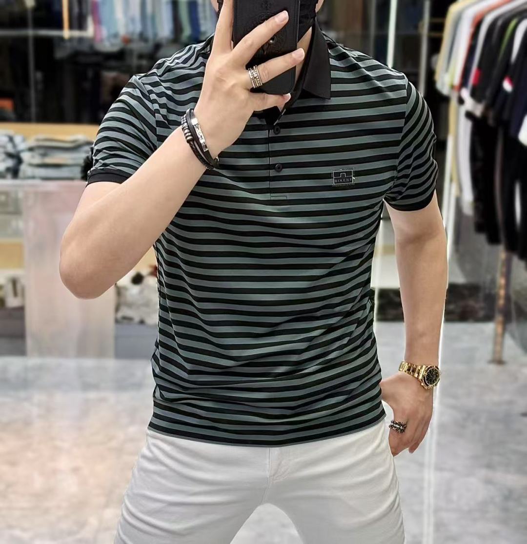 NO:438192,Armani - 2025ss Snake Spring and Summer New Polo Collar Short Sleeve Series. Selected high-quality double mercerated cotton fabric, fashionable brand element logo design, excellent upper body style, delicate, comfortable and breathable fabric, super beautiful and stylish men's must-have style!  Size M-3XL can wear up to 190 catties!  ,armani,T-shirt,alexander wang19860909阿玛尼 - 2025ss蛇年春夏新款polo领短袖系列.精选优质双丝光棉面料,时尚大牌元素logo设计,上身版型超赞,面料细腻舒适透气,随意搭配都超级好看时尚型男必备款哦！尺码M-3XL 最大可穿190斤！,,armani,T-shirt,alexander wang,Men's clothing