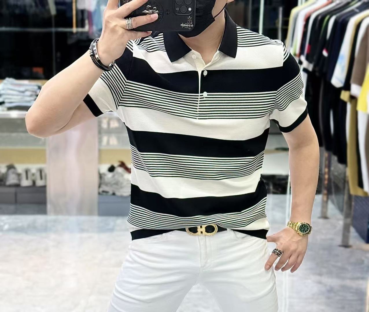 NO:438209,JINIA - 2025ss Snake Spring and Summer New Polo Collar Short Sleeve Series. Selected high-quality double mercerated bead floor cotton fabric, fashionable big brand element logo design, excellent upper body style, delicate, comfortable and breathable fabric, super beautiful and stylish men's must-have style!  Size M-3XL (model 178/145 catties upper body L size), zegna, T-shirt, alexander wang19860909杰尼娅 - 2025ss蛇年春夏新款polo领短袖系列.精选优质双丝光珠地棉面料,时尚大牌元素logo设计,上身版型超赞,面料细腻舒适透气,随意搭配都超级好看时尚型男必备款哦！尺码M-3XL (模特178/145斤上身L码),,zegna,T-shirt,alexander wang,Men's clothing