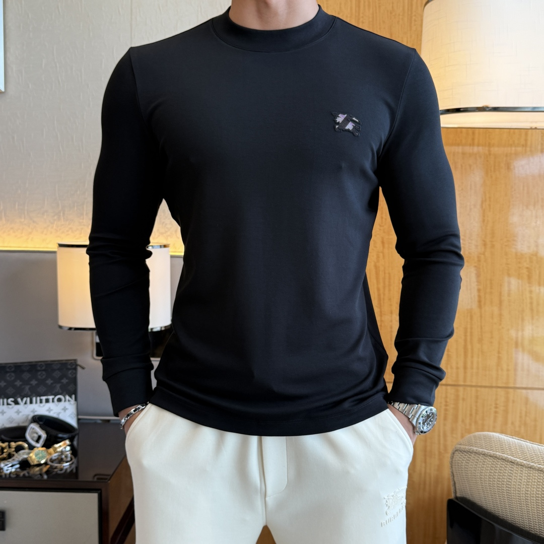 NO:519501,Burberry - 2025ss autumn clothing big long-sleeved T-shirt, using customized high-end cotton fabrics, fashionable brand element logo design, soft, delicate, comfortable and warm, made with multiple craftsmanship, basic base shirts are indispensable for men's wardrobe. They can be matched with various clothing anytime and anywhere to meet your daily needs. The clothes design is simple but not simple. Dear, hurry up and buy it. Standard version size M~3XL, maximum wearable 190 pounds!  ,burberry,tees,t-shirt,alexander wang19860909巴宝莉 - 2025ss秋装大爆款长袖T恤,采用定制高级棉面料 时尚大牌元素logo设计,柔软细腻舒适保暖,多重工艺制作,男人的衣柜都少不了基础打底衫 随时随地都可以拿来搭配各种服饰 满足您日常生活需求 ,衣服设计简约而不简单 , 亲们赶紧入手 标准版型 尺码M~3XL 最大可穿190斤！,,burberry,tees，t-shirt,alexander wang,Men's clothing