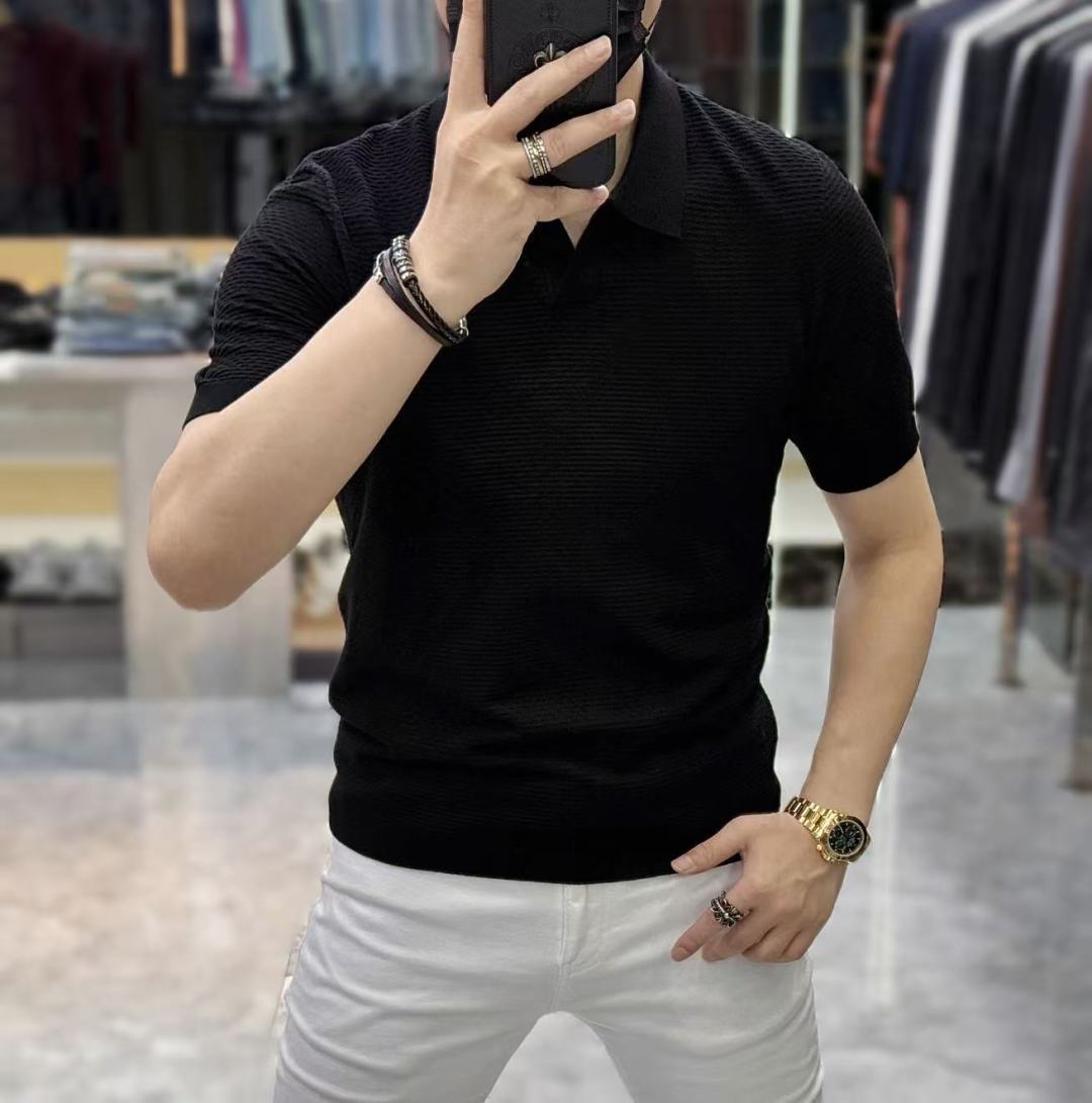 NO:523122,LP Nouyou - 2025ss autumn and winter half-sleeved knitted sweater series!  Casual business wear, essential for inner wear, selected top-grade - worsted mulberry silk blended fabric, delicate feel, close-fitting and comfortable without tying, good upper body style, warm wear, the counter logo design is very unique, male gods, don’t miss it!  Size M-3XL, loro piana, alexander wang19860909LP诺悠 -2025ss秋冬半袖针织毛衫系列！休闲商务外穿 内搭必备款,精选上等-精纺桑蚕丝混纺面料,面料手感细腻,贴身舒适不扎肉,上身版型好 穿着保暖,专柜标志设计非常独特,男神们别错过！ 尺码 M-3XL,,loro piana,alexander wang,Men's clothing