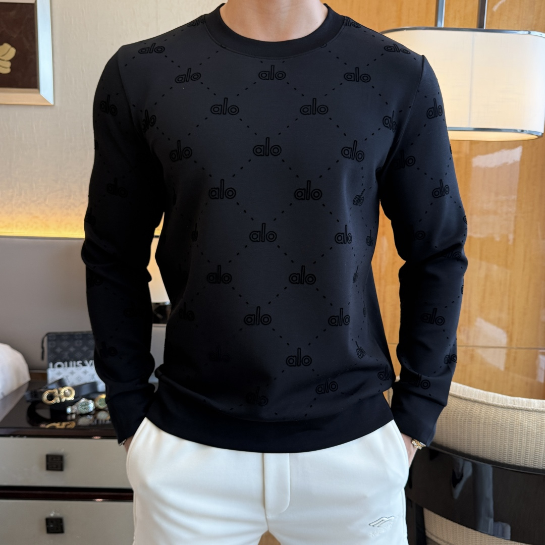 NO:539050,alo- 2025ss autumn new model, the highest version of fashionable pullover sweatshirt, a must-have classic work every year. It is favored and praised by major stars, and is selected with high-end European cotton blend fabrics, heavy craftsmanship production, original hardware and auxiliary material logo design, soft and smooth, and dense texture!  Fashionable and stylish upper body!  One of the impeccable must-choose styles for autumn!  M-3XL, hoodie, sweatshirts, alexander wang19860909alo- 2025ss秋季大爆新款,最高版本时尚套头卫衣、每年必出的经典之作.受各大明星的青睐推崇,精选高端欧棉混纺面料,重工艺制作,原版五金辅料logo设计,柔软顺滑,质地密实！上身时尚有型！秋季无可挑剔必选款式之一！M-3XL,,hoodie,sweatshirts,alexander wang,Men's clothing