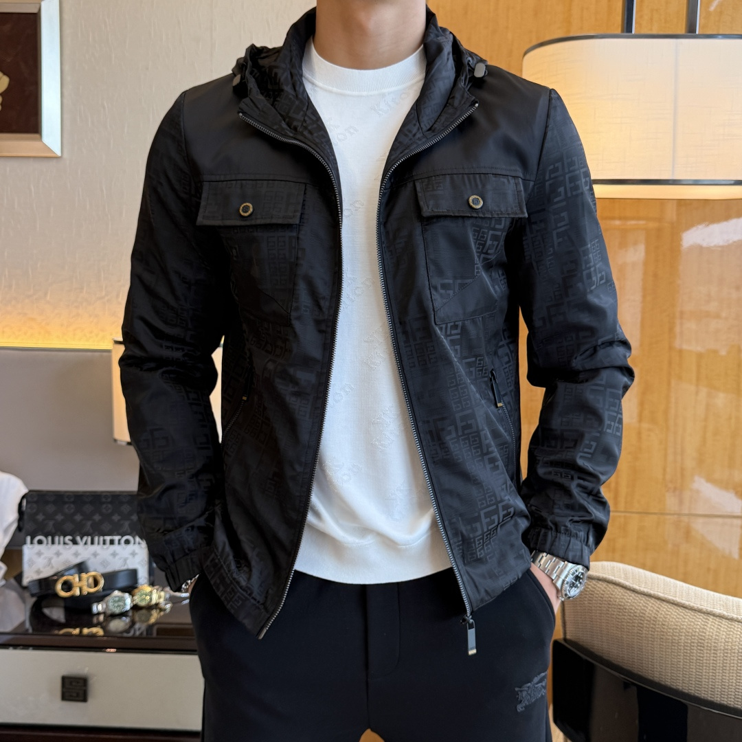 NO:531718,Fendi - SS Fall and Winter boutique jackets, customized high-quality polyester fabric!  Top-level fashion brand elements logo design, complete with three standards!  The original hardware and accessories have smooth lines and exquisite craftsmanship, excellent upper body style, comfortable fabric, windproof and warm, and casual matching are very fashionable, handsome, casual and fashionable men's must-have!  Size M-3XL can wear up to 190 catties!  ,fendi,jackets & coats,jackets & coats,alexander wang19860909芬迪 - ss秋冬大爆款精品夹克外套,定制高品质聚酯纤维面料！顶级时尚大牌元素logo设计,三标齐全！原版五金辅料,线条流畅,工艺精致,上身版型超赞,面料舒适,挡风保暖,随意搭配都非常时尚帅气休闲时尚男仕必备款哦！尺码M-3XL 最大可穿190斤！,,fendi,jackets & coats,jackets & coats,alexander wang,Men's clothing