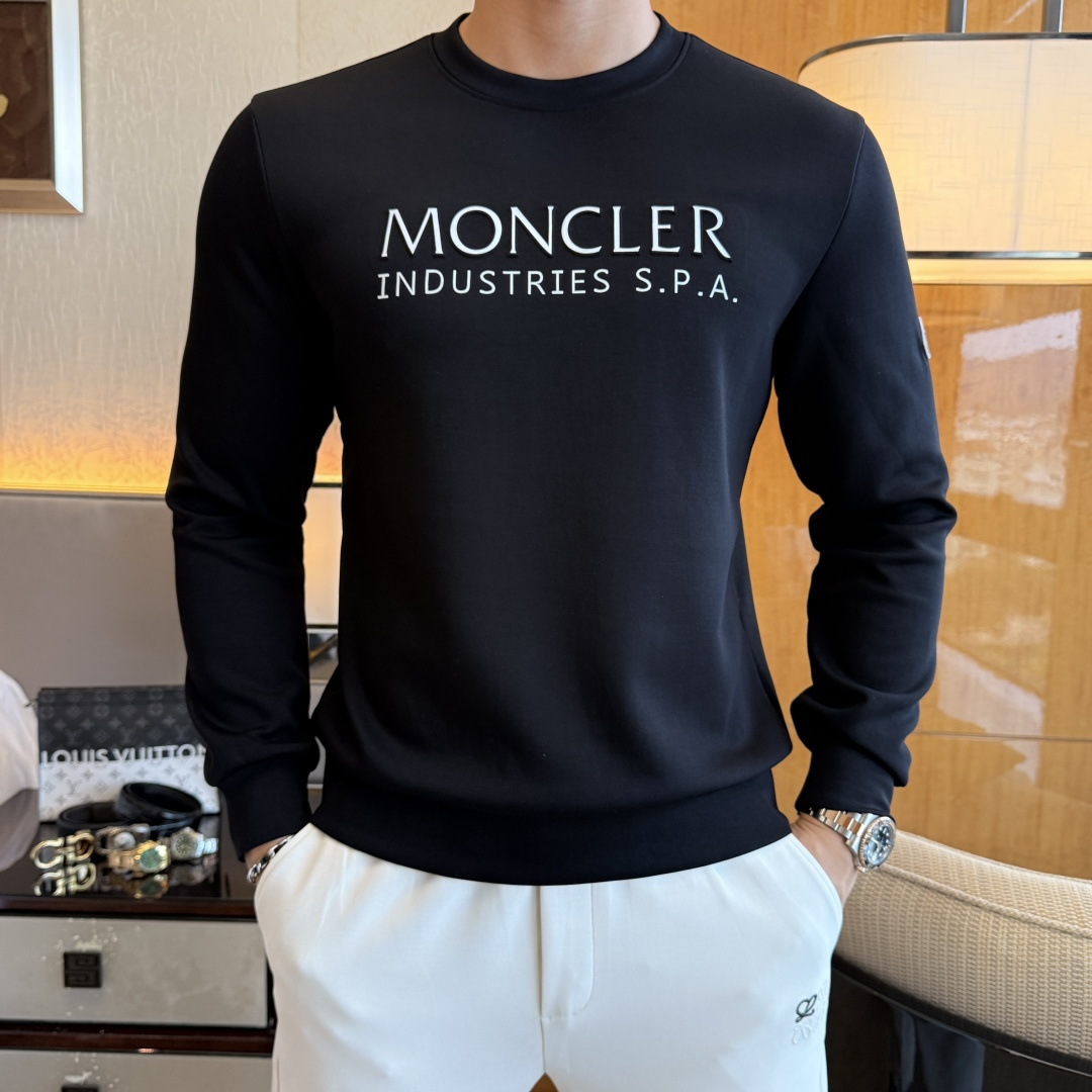 NO:531704,The new style of the ss fall, the highest version of the fashionable sweatshirt T-shirt, a must-have classic work every year. It is favored and praised by major stars, and is selected with high-end European cotton blend fabrics, heavy craftsmanship production, original hardware and auxiliary materials logo design, soft and smooth, and dense texture!  Fashionable and stylish upper body!  One of the impeccable must-choose styles for autumn!  M-3XL, Moncler, hoodie, sweatshirts, tees, t-shirt, alexander wang19860909蒙口 - ss秋季大爆新款,最高版本时尚卫衣T恤、每年必出的经典之作.受各大明星的青睐推崇,精选高端欧棉混纺面料,重工艺制作,原版五金辅料logo设计,柔软顺滑,质地密实！上身时尚有型！秋季无可挑剔必选款式之一！M-3XL,,Moncler,hoodie,sweatshirts,tees，t-shirt,alexander wang,Men's clothing