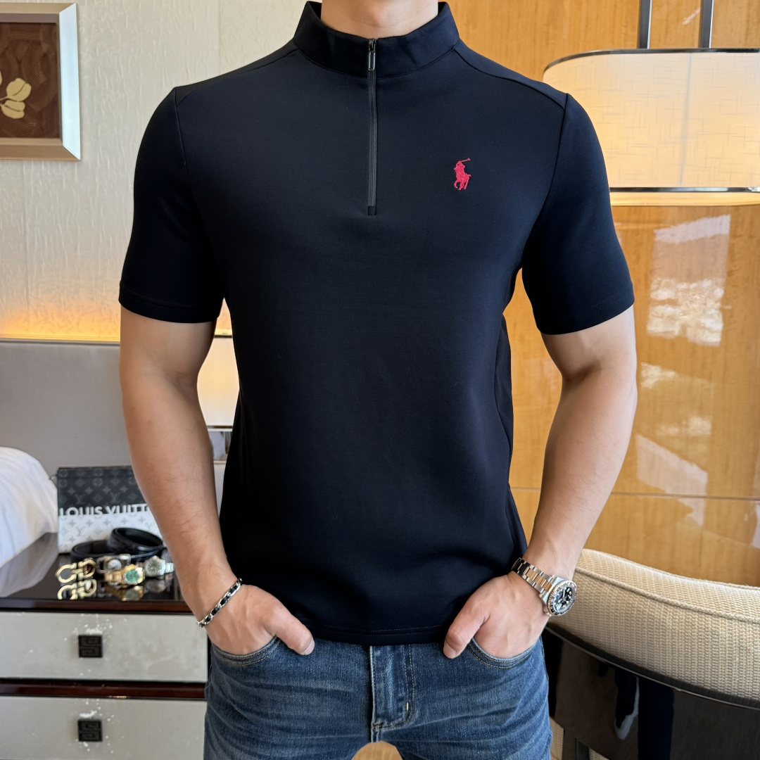 NO:531702,Lauren-ss autumn and winter half-sleeved base shirt series!  Casual business wear, essential for inner wear, selected top-grade - worsted mulberry silk blended fabric, delicate feel, close-fitting and comfortable without tying, good upper body style, warm wear, the counter logo design is very unique, male gods, don’t miss it!  Size M-3XL, alexander wang19860909拉芙劳伦-ss秋冬半袖打底衫系列！休闲商务外穿 内搭必备款,精选上等-精纺桑蚕丝混纺面料,面料手感细腻,贴身舒适不扎肉,上身版型好 穿着保暖,专柜标志设计非常独特,男神们别错过！ 尺码 M-3XL,,alexander wang,Men's clothing