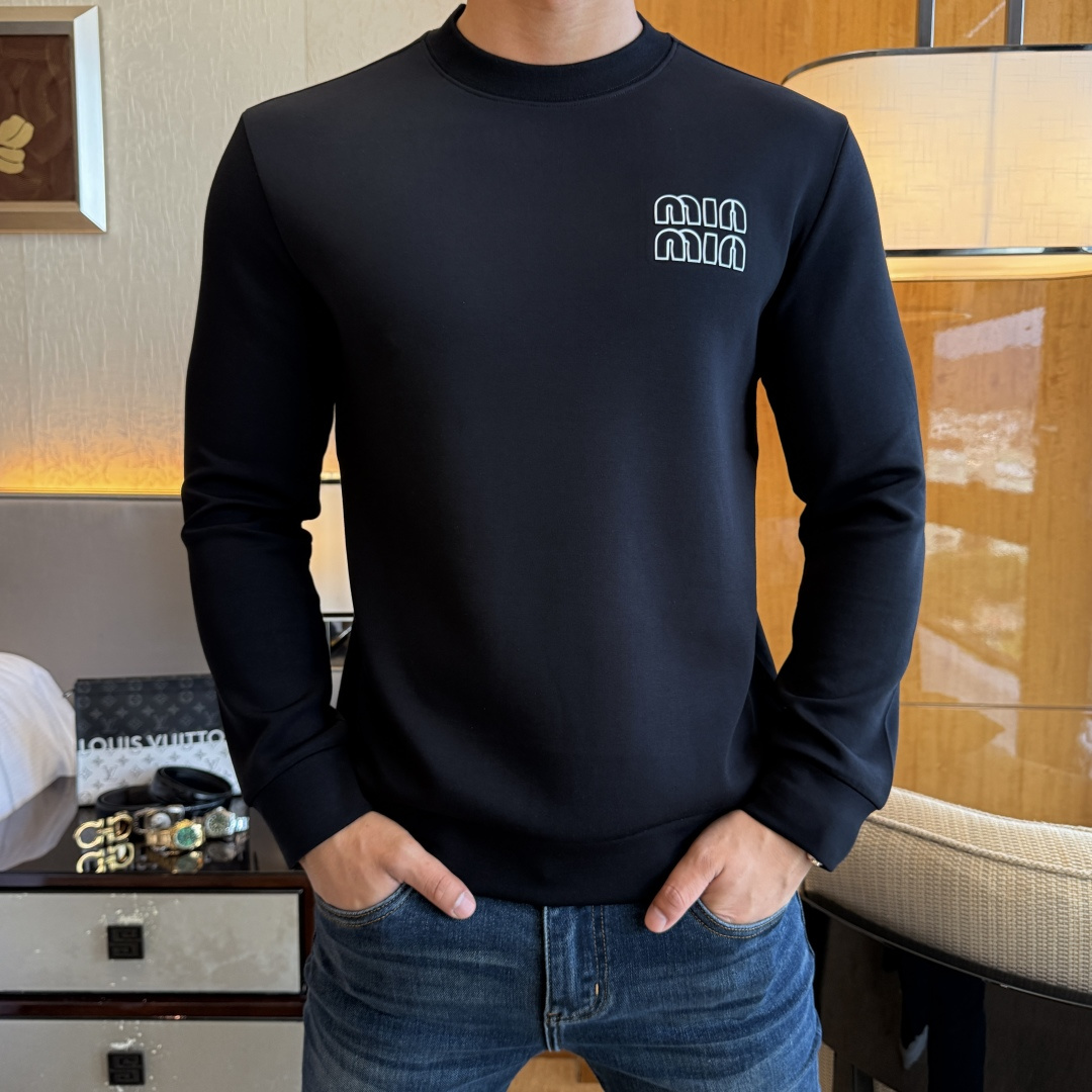 NO:540193,Misunderstanding - SS's new autumn style, the highest version of fashionable sweatshirts, a must-have classic work every year. It is favored and praised by major stars. It is selected with high-end European cotton blend fabrics, heavy craftsmanship production, original hardware and auxiliary materials logo design, soft and smooth, and dense texture!  Fashionable and stylish upper body!  One of the impeccable must-choose styles for autumn!  M-3XL, hoodie, sweatshirts, alexander wang19860909谬谬 - ss秋季大爆新款,最高版本时尚卫衣、每年必出的经典之作.受各大明星的青睐推崇,精选高端欧棉混纺面料,重工艺制作,原版五金辅料logo设计,柔软顺滑,质地密实！上身时尚有型！秋季无可挑剔必选款式之一！M-3XL,,hoodie,sweatshirts,alexander wang,Men's clothing