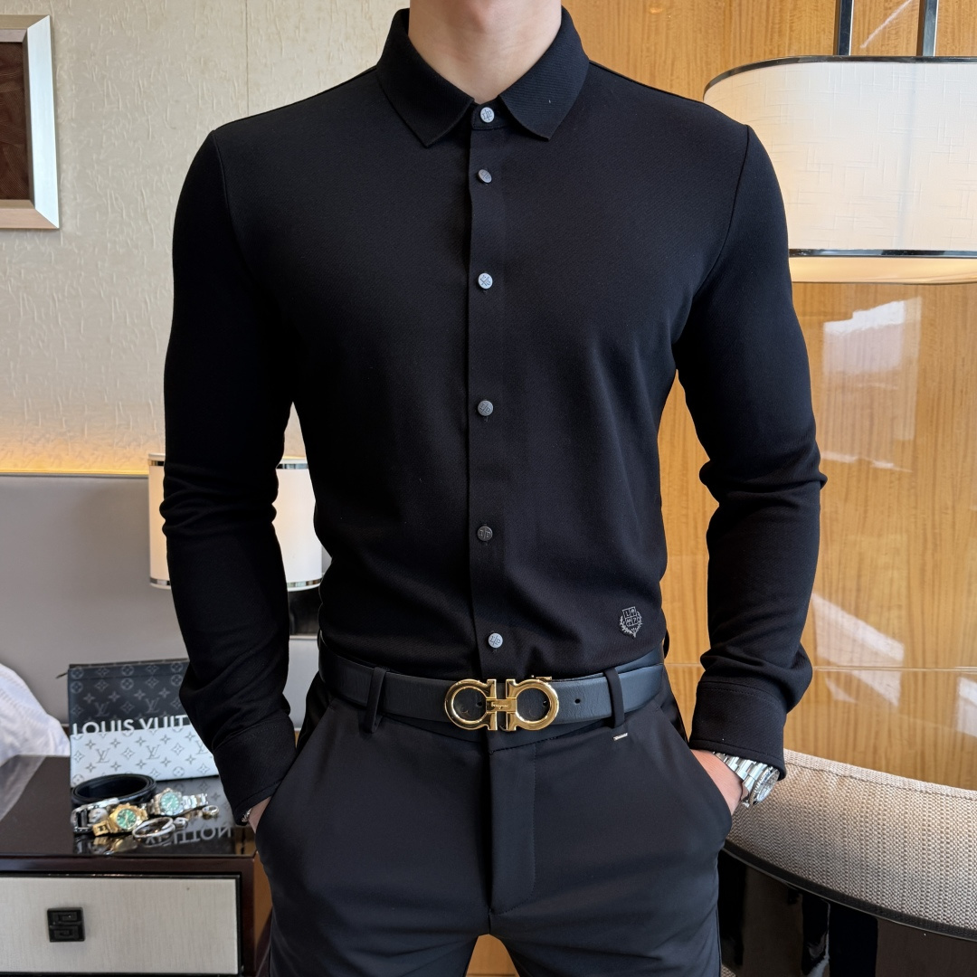 NO:547667,Lp Nuoyou - 2025ss autumn and winter fashion hits high-quality long-sleeved cashmere shirt, trading company channel goods, perfect quality, belonging to the cabinet level, predictable hot product, high-end customized imported high-end cotton blend fabric, master-level tailoring, invincible texture, excellent skin-friendly, very outstanding aesthetic design, exquisite craftsmanship, smooth lines, perfect matching!  Easy to upgrade the sense of fashion, with high recognition, excellent upper body effect, extremely exquisite workmanship, neat and meticulous routes, and can be matched for business or daily leisure!  Counter size M-3XL, loro piana,shirts,alexander wang19860909Lp诺悠 - 2025ss秋冬时尚大爆款精品长袖羊绒衬衫,贸易公司渠道货,品相完美如斯,属于入柜级别,可预见性的爆款,高级定制进口高级棉混纺面料,大师级剪裁,质感无敌,亲肤性极佳,非常出彩的美学设计,工艺精湛,线条流畅,完美搭配！轻松将时髦感进阶,有着高强辨识度,上身效果超赞,做工极为考究严谨,走线工整细致,商务抑或日常休闲均可搭配！专柜尺码 M-3XL,,loro piana,shirts,alexander wang,Men's clothing