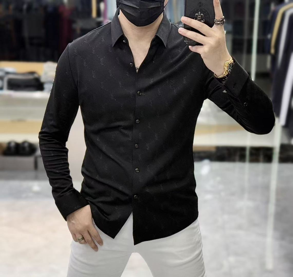 NO:550663,Ysl - 2025ss autumn and winter fashion hit long-sleeved shirts, trading company channel goods, perfect quality, belonging to the cabinet level, predictable hot product, high-end customized imported high-end cotton blend fabric, master-level tailoring, invincible texture, excellent skin-friendly, very outstanding aesthetic design, exquisite craftsmanship, smooth lines, perfect matching!  Easy to upgrade the sense of fashion, with high recognition, excellent upper body effect, extremely exquisite workmanship, neat and meticulous routes, and can be matched for business or daily leisure!  Counter size M-3XL, saint laurent,shirts,alexander wang19860909Ysl - 2025ss秋冬时尚大爆款精品长袖衬衫,贸易公司渠道货,品相完美如斯,属于入柜级别,可预见性的爆款,高级定制进口高级棉混纺面料,大师级剪裁,质感无敌,亲肤性极佳,非常出彩的美学设计,工艺精湛,线条流畅,完美搭配！轻松将时髦感进阶,有着高强辨识度,上身效果超赞,做工极为考究严谨,走线工整细致,商务抑或日常休闲均可搭配！专柜尺码 M-3XL,,saint laurent,shirts,alexander wang,Men's clothing