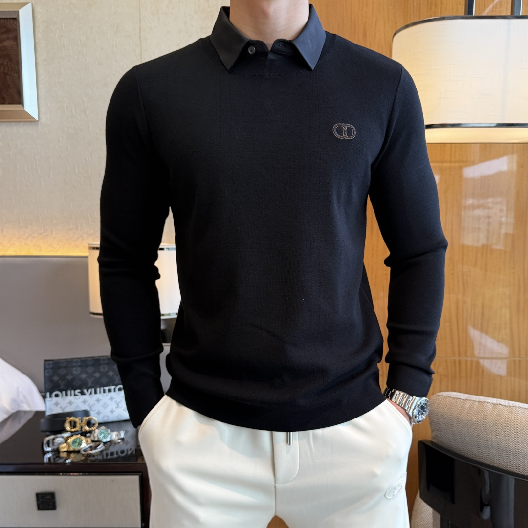 NO:550678,Dior - 2025 autumn and winter new men's wool knitted fake two-piece sweater. The counter is selling hot items, and a versatile item that every major fashion buyer celebrity handed over. It is simple and fashionable and beautiful, with a gentleman look on the upper body. The whole sweater is not only exquisite in texture, but also fine and fine workmanship and neat. The overall beauty and generous ensure that the silhouette of the clothes is not easy to deform. Customized wool fabrics are neither loose nor tight, and have a very good restoration. A fashion item that combines cold resistance and fashion in autumn and winter. m-3XL,,dior,sweaters,alexander wang19860909迪奥- 2025秋冬新款男士羊毛针织假两件毛衫.专柜在售爆款单品,各大时尚买手明星人手一件的百搭单品.简单时尚甚是好看,上身绅士范十足.整件毛衣不单纹理工艺精美,走线更是精工细作均匀整齐.整体美观大方保证了衣服的廓形不易变形.定制羊毛面料,既不会很宽松也不会很紧绷,恢复性非常好.秋冬御寒与时尚兼备的一款时装单品.m-3XL,,dior,sweaters,alexander wang,Men's clothing