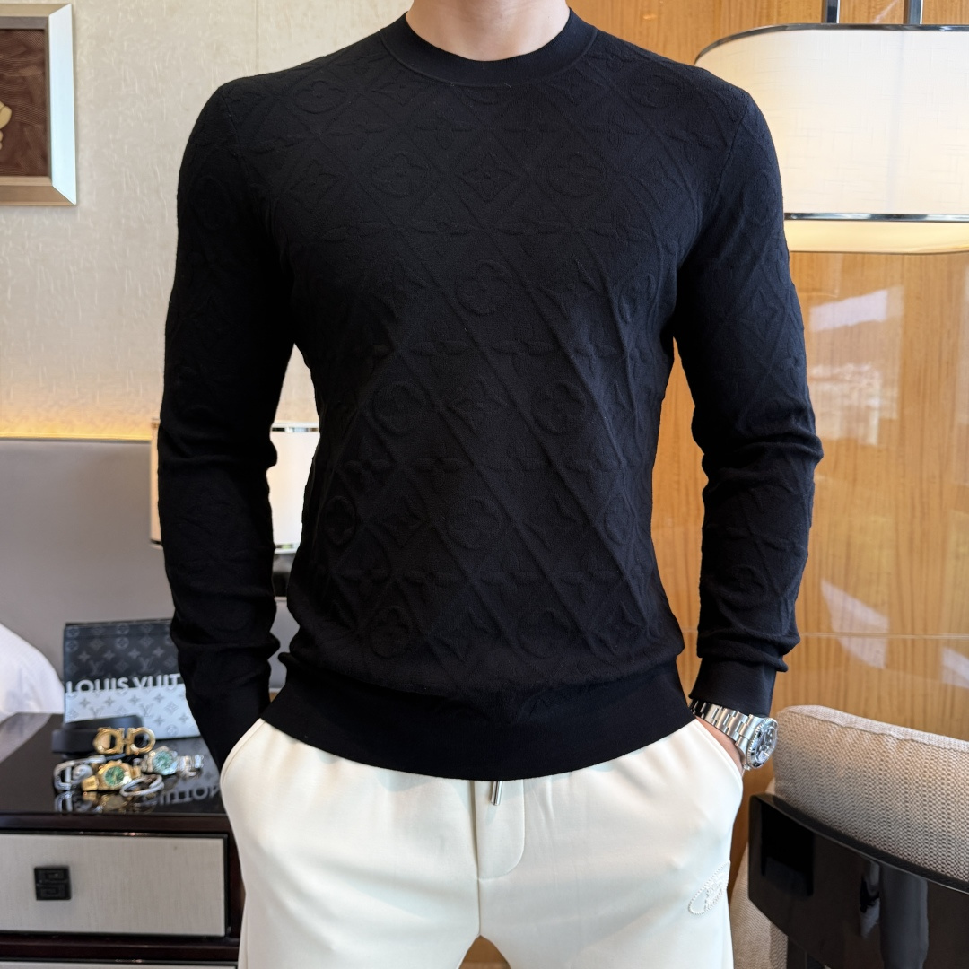 NO:564829,LV - 2025ss autumn and winter counter hot style knitted sweater, casual and fashionable outer wear, a must-have for inner wear, custom-made imported wool blended fabric, the fabric has a delicate feel, close to the body and is comfortable without digging into the flesh, and the upper body has a good shape. It is warm to wear, the counter logo design is very unique, the original quality and craftsmanship are definitely the highest version on the market. The top original version is awesome to wear. It is soft and crisp, not easy to deform. The seams and seams are very rigorous and elegant. Absolutely the first-line OEM requirements!  Don’t miss it, male gods!  Size M-3XL,,louis vuitton,alexander wang19860909LV - 2025ss秋冬专柜大爆款针织毛衫,休闲时尚外穿 内搭必备款,定制进口羊毛混纺面料,面料手感细腻,贴身舒适不扎肉,上身版型好 穿着保暖,专柜标志设计非常独特,原版品质与工艺 绝对市场最高版本 顶级原版穿着超赞 柔顺挺括,不易变形.锁边缝盘都非常严谨考究 绝对一线代工要求！男神们别错过！ 尺码 M-3XL,,louis vuitton,alexander wang,Men's clothing