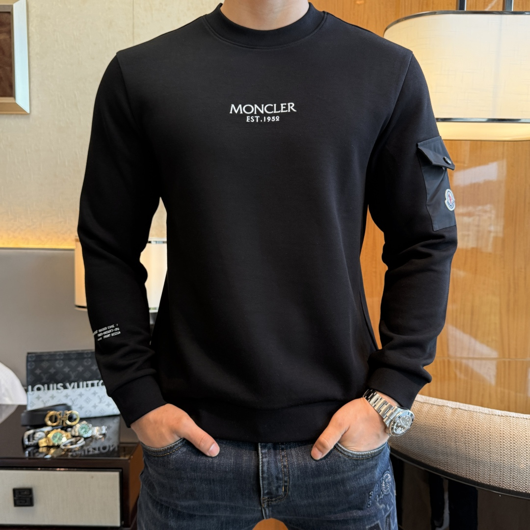 NO:573643,Meng Mouth - 2025ss hot new style in autumn, the highest version of fashionable pullover sweatshirt and T-shirt, a classic that must be released every year. Favored and respected by major stars, it is selected from high-end European cotton blended fabrics, made with heavy craftsmanship, original hardware accessories logo design, soft and smooth, and dense texture!  Stylish upper body!  One of the impeccable must-have styles for autumn!  M-3XL,,Moncler,hoodie,sweatshirts,tees,t-shirt,alexander wang19860909蒙口 - 2025ss秋季大爆新款,最高版本时尚套头卫衣T恤、每年必出的经典之作.受各大明星的青睐推崇,精选高端欧棉混纺面料,重工艺制作,原版五金辅料logo设计,柔软顺滑,质地密实！上身时尚有型！秋季无可挑剔必选款式之一！M-3XL,,Moncler,hoodie,sweatshirts,tees，t-shirt,alexander wang,Men's clothing