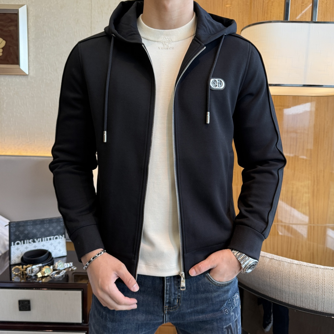 NO:572570,Dior - 2025ss autumn and winter hot-selling boutique jacket, customized with high-quality polyester fiber fabric!  Logo design with top fashion big-name elements, complete with three standards!  Original hardware accessories, smooth lines, exquisite craftsmanship, awesome upper body shape, comfortable fabrics, windproof and warm, it is very fashionable, handsome and a must-have for casual and fashionable men with any combination!  Sizes M-3XL can fit up to 190 pounds!  ,,dior,jackets & coats,jackets & coats,alexander wang19860909迪奥 - 2025ss秋冬大爆款精品夹克外套,定制高品质聚酯纤维面料！顶级时尚大牌元素logo设计,三标齐全！原版五金辅料,线条流畅,工艺精致,上身版型超赞,面料舒适,挡风保暖,随意搭配都非常时尚帅气休闲时尚男仕必备款哦！尺码M-3XL 最大可穿190斤！,,dior,jackets & coats,jackets & coats,alexander wang,Men's clothing