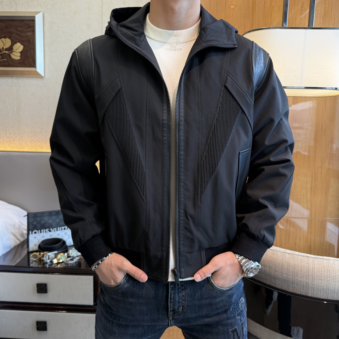 NO:570764,Balmain - 2025ss autumn and winter hot style premium leather motorcycle jacket, customized high-quality polyester fiber fabric!  Logo design with top fashion big-name elements, complete with three standards!  Original hardware accessories, smooth lines, exquisite craftsmanship, awesome upper body shape, comfortable fabrics, windproof and warm, it is very fashionable, handsome and a must-have for casual and fashionable men with any combination!  Size M-3XL, maximum weight can be worn!  ,,balmain,jackets & coats,jackets & coats,alexander wang19860909巴尔曼 - 2025ss秋冬大爆款精品拼皮机车夹克外套,定制高品质聚酯纤维面料！顶级时尚大牌元素logo设计,三标齐全！原版五金辅料,线条流畅,工艺精致,上身版型超赞,面料舒适,挡风保暖,随意搭配都非常时尚帅气休闲时尚男仕必备款哦！尺码M-3XL 最大可穿斤！,,balmain,jackets & coats,jackets & coats,alexander wang,Men's clothing