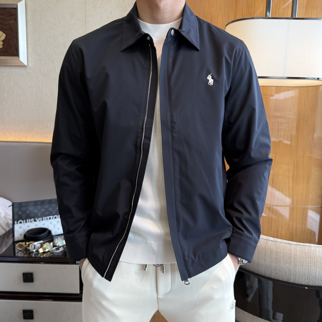 NO:566589,Paul - 2025ss autumn and winter hot style boutique jacket, customized high-quality polyester fiber fabric!  Logo design with top fashion big-name elements, complete with three standards!  Original hardware accessories, smooth lines, exquisite craftsmanship, awesome upper body shape, comfortable fabrics, windproof and warm, it is very fashionable, handsome and a must-have for casual and fashionable men with any combination!  Sizes M-3XL can fit up to 190 pounds!  ,,jackets & coats,jackets & coats,alexander wang19860909保罗 - 2025ss秋冬大爆款精品夹克外套,定制高品质聚酯纤维面料！顶级时尚大牌元素logo设计,三标齐全！原版五金辅料,线条流畅,工艺精致,上身版型超赞,面料舒适,挡风保暖,随意搭配都非常时尚帅气休闲时尚男仕必备款哦！尺码M-3XL 最大可穿190斤！,,jackets & coats,jackets & coats,alexander wang,Men's clothing