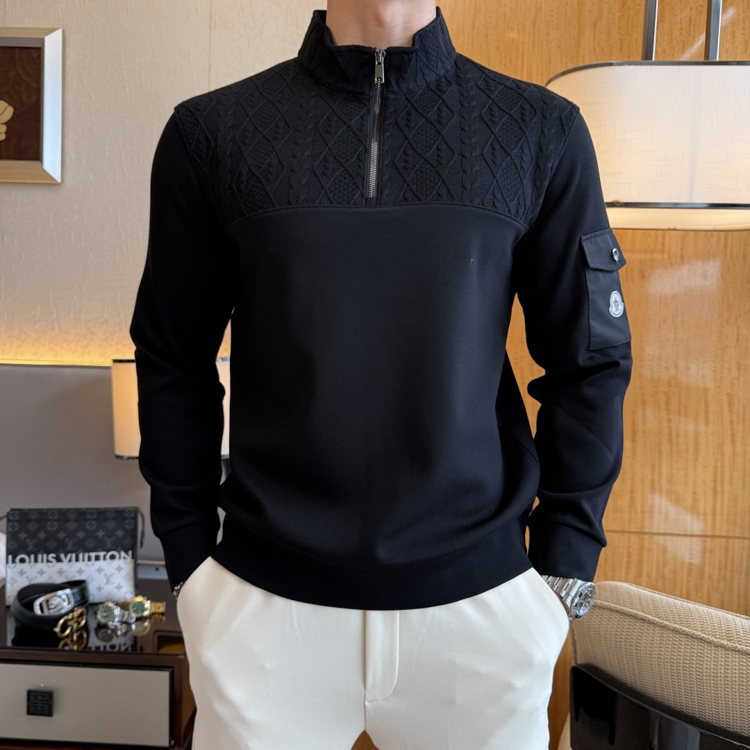 NO:597163,Meng Mouth - 2025SS hot new style in autumn, the highest version of fashionable pullover sweatshirt, a classic that must be released every year. Favored and respected by major stars, it uses high-end European cotton blended fabrics, heavy craftsmanship, original hardware accessories and logo design, soft and smooth, and dense texture!  Stylish upper body!  One of the impeccable must-have styles for autumn!  M-3XL can wear up to 190 pounds!  ,,Moncler,hoodie,sweatshirts,alexander wang19860909蒙口 - 2025ss秋季大爆新款,最高版本时尚套头卫衣、每年必出的经典之作.受各大明星的青睐推崇,精选高端欧棉混纺面料,重工艺制作,原版五金辅料logo设计,柔软顺滑,质地密实！上身时尚有型！秋季无可挑剔必选款式之一！M-3XL 最大穿190斤！,,Moncler,hoodie,sweatshirts,alexander wang,Men's clothing