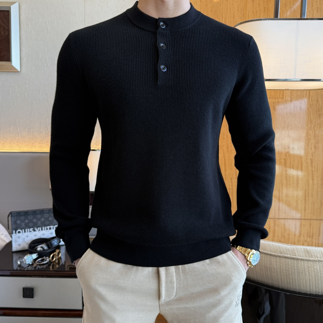 NO:598245,LP Noyo - 2025ss Autumn and Winter counter's popular knitted sweater, casual and fashionable outer wear, a must-have for inner wear, custom-made imported worsted sheep wool fabric, the fabric has a delicate feel, is close-fitting and comfortable without digging into the flesh, and has a good upper body shape. It is warm to wear, and the counter logo design is very unique. The original quality and craftsmanship are definitely the highest version on the market. The top original version is awesome to wear. It is soft and crisp, not easy to deform. The seams and seams are very rigorous and elegant. Absolute first-line OEM requirements!  Don’t miss it, male gods!  Size M-3XL,,loro piana,alexander wang19860909LP诺悠 - 2025ss秋冬专柜大爆款针织毛衫,休闲时尚外穿 内搭必备款,定制进口精纺绵羊毛面料,面料手感细腻,贴身舒适不扎肉,上身版型好 穿着保暖,专柜标志设计非常独特,原版品质与工艺 绝对市场最高版本 顶级原版穿着超赞 柔顺挺括,不易变形.锁边缝盘都非常严谨考究 绝对一线代工要求！男神们别错过！ 尺码 M-3XL,,loro piana,alexander wang,Men's clothing