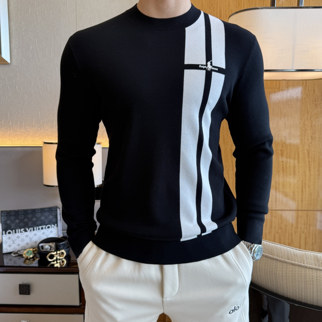 NO:612498,Paul - 2025ss Autumn and Winter Counter's best-selling woolen sweater, casual and fashionable outerwear, a must-have for inner wear, custom-made imported worsted sheep wool fabric, the fabric has a delicate feel, close to the body and is comfortable without digging into the flesh, and the upper body has a good shape. It is warm to wear, and the counter logo design is very unique. The original quality and craftsmanship are definitely the highest version on the market. The top original version is great to wear. It is soft and crisp, not easy to deform. The seams and seams are very rigorous and absolutely meet the requirements of first-line OEMs!  Don’t miss it, male gods!  Size M-3XL,,alexander wang19860909保罗- 2025ss秋冬专柜大爆款羊毛衫,休闲时尚外穿 内搭必备款,定制进口精纺绵羊毛面料,面料手感细腻,贴身舒适不扎肉,上身版型好 穿着保暖,专柜标志设计非常独特,原版品质与工艺 绝对市场最高版本 顶级原版穿着超赞 柔顺挺括,不易变形.锁边缝盘都非常严谨考究 绝对一线代工要求！男神们别错过！ 尺码 M-3XL,,alexander wang,Men's clothing