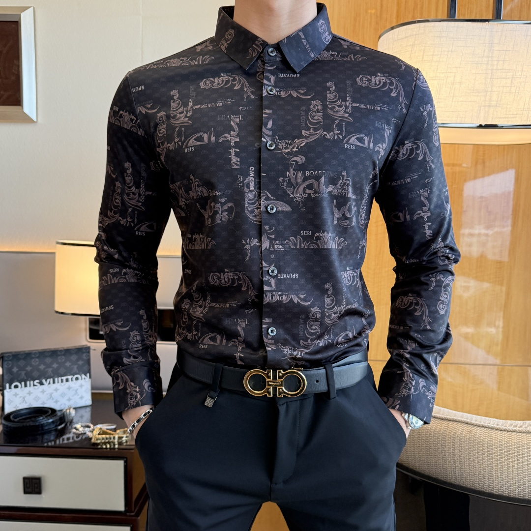 NO:736092,Balenciaga - 2025ss autumn and winter fashion hot-selling high-quality long-sleeved shirts, sold through trading company channels, in perfect condition, belonging to cabinet level, predictable hot-selling, advanced custom-made imported high-grade cotton blended fabrics, master tailoring, invincible texture, excellent skin-friendly, very outstanding aesthetic design, exquisite craftsmanship, smooth lines, perfect matching!  Easily upgrade your sense of fashion, with high recognition, great upper body effect, extremely sophisticated and rigorous workmanship, neat and meticulous wiring, it can be worn for business or daily leisure!  Counter size M-3XL,,balenciaga,shirts,19860909巴黎世家 - 2025ss秋冬时尚大爆款精品长袖衬衫,贸易公司渠道货,品相完美如斯,属于入柜级别,可预见性的爆款,高级定制进口高级棉混纺面料,大师级剪裁,质感无敌,亲肤性极佳,非常出彩的美学设计,工艺精湛,线条流畅,完美搭配！轻松将时髦感进阶,有着高强辨识度,上身效果超赞,做工极为考究严谨,走线工整细致,商务抑或日常休闲均可搭配！专柜尺码 M-3XL,,balenciaga,shirts,,Men's clothing