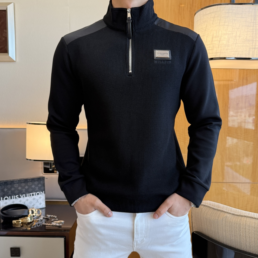 NO:736099,DG - 2025ss hot new style in autumn, the highest version of fashionable pullover sweatshirt, a classic that must be released every year. Favored and respected by major stars, it uses high-end European cotton blended fabrics, heavy craftsmanship, original hardware accessories and logo design, soft and smooth, and dense texture!  Stylish upper body!  One of the impeccable must-have styles for autumn!  M-3XL can wear up to 190 pounds!  ,,hoodie,sweatshirts,19860909DG - 2025ss秋季大爆新款,最高版本时尚套头卫衣、每年必出的经典之作.受各大明星的青睐推崇,精选高端欧棉混纺面料,重工艺制作,原版五金辅料logo设计,柔软顺滑,质地密实！上身时尚有型！秋季无可挑剔必选款式之一！M-3XL 最大穿190斤！,,hoodie,sweatshirts,,Men's clothing