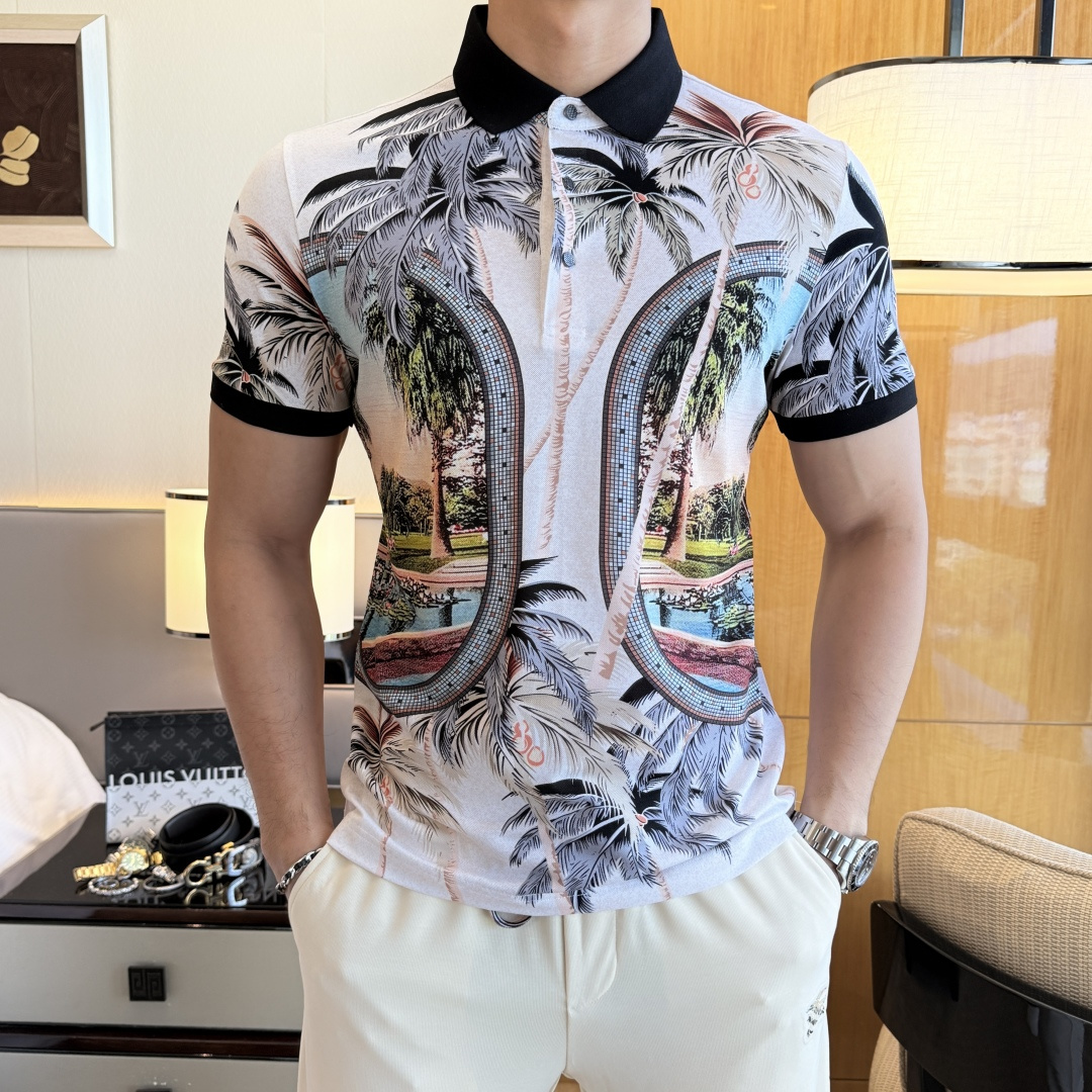 NO:914872,DG - 2026ss New Year of the Horse spring and summer new polo collar short-sleeved series. Selected high-quality double mercerized pique cotton fabrics, fashionable big-name element logo design, awesome upper body shape, fine, comfortable and breathable fabrics, super good-looking with any combination, a must-have for fashionable men!  Sizes M-3XL can fit up to 200 pounds!  ,,T-shirt,19860909DG - 2026ss马年春夏新款polo领短袖系列.精选优质双丝光珠地棉面料,时尚大牌元素logo设计,上身版型超赞,面料细腻舒适透气,随意搭配都超级好看时尚型男必备款哦！尺码M-3XL 最大可穿200斤！,,T-shirt,,Men's clothing