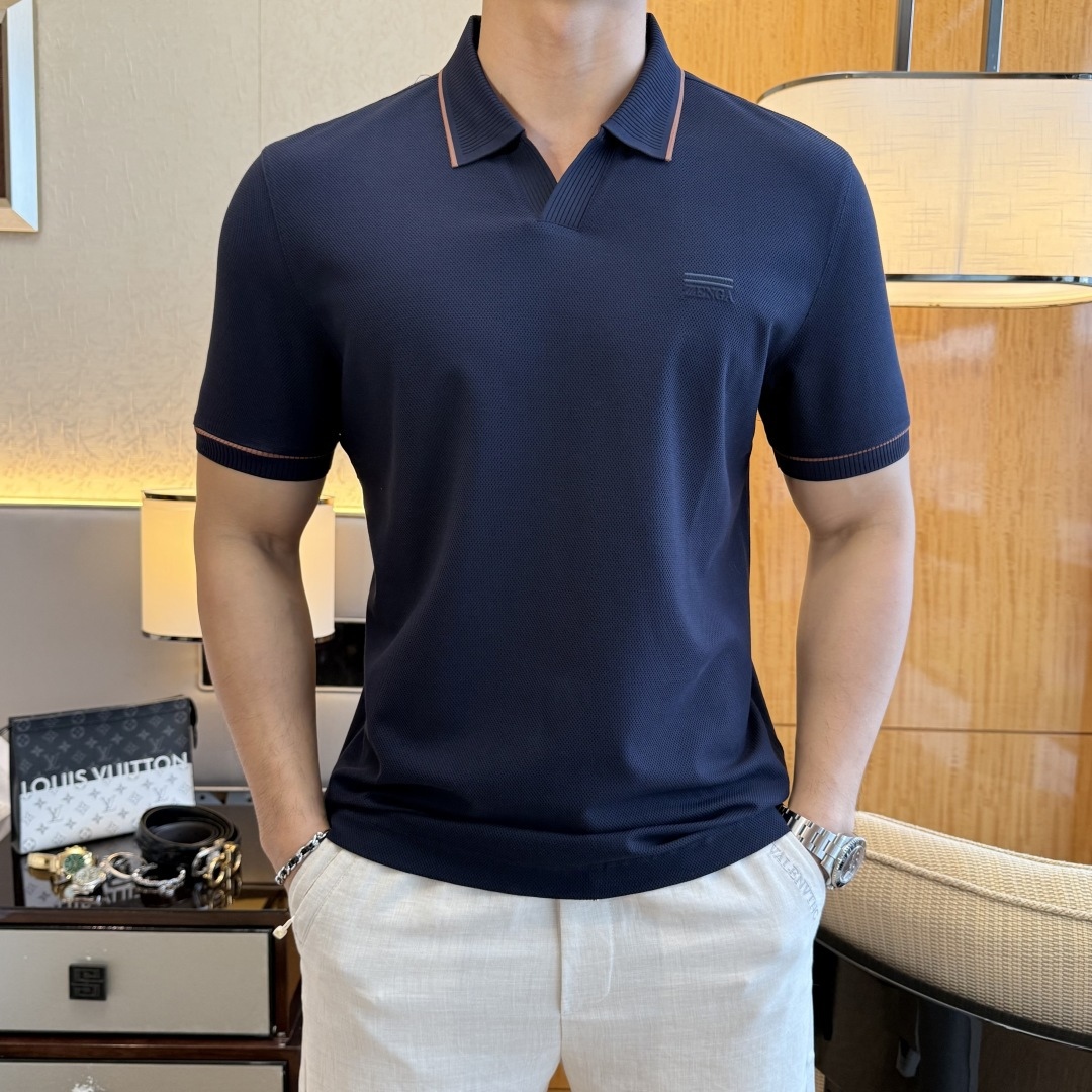 NO:840741,Zegna - 2026ss New Year of the Horse spring and summer new polo collar short-sleeved series. Selected high-quality double mercerized pique cotton fabrics, fashionable big-name element logo design, awesome upper body shape, fine, comfortable and breathable fabrics, super good-looking and a must-have for fashionable men with any combination!  Sizes M-3XL can fit up to 200 pounds!  ,,zegna,T-shirt,19860909杰尼娅 - 2026ss马年春夏新款polo领短袖系列.精选优质双丝光珠地棉面料,时尚大牌元素logo设计,上身版型超赞,面料细腻舒适透气,随意搭配都超级好看时尚型男必备款哦！尺码M-3XL 最大可穿200斤！,,zegna,T-shirt,,Men's clothing