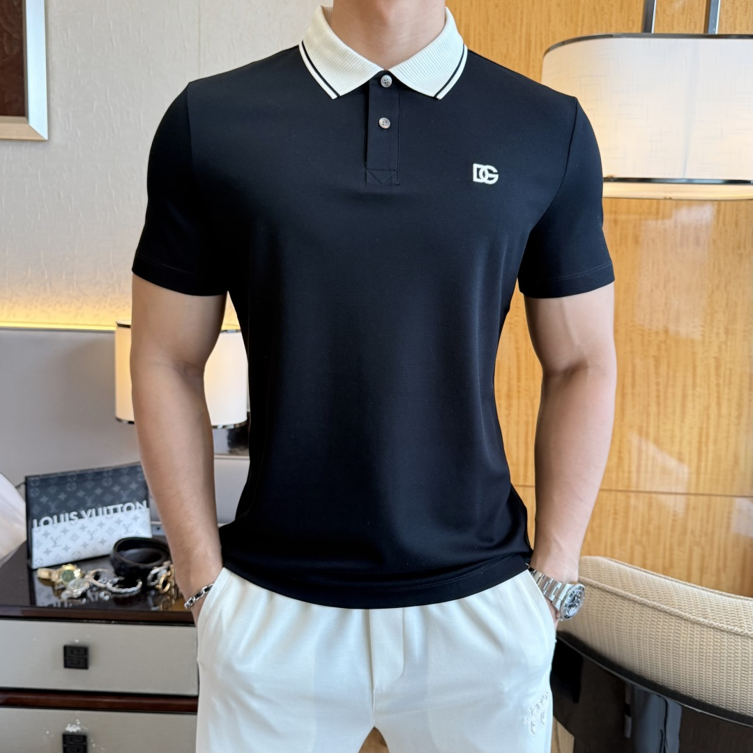 NO:832307,DG- 2026ss new spring and summer new polo collar short-sleeved series for the Year of the Horse. Selected high-quality double mercerized pique cotton fabric, fashionable big-name element logo design, awesome upper body shape, fine, comfortable and breathable fabric, super good-looking with any combination, a must-have for fashionable men!  Sizes M-3XL can fit up to 200 pounds!  ,,T-shirt,19860909DG- 2026ss马年春夏新款polo领短袖系列.精选优质双丝光珠地棉面料,时尚大牌元素logo设计,上身版型超赞,面料细腻舒适透气,随意搭配都超级好看时尚型男必备款哦！尺码M-3XL 最大可穿200斤！,,T-shirt,,Men's clothing