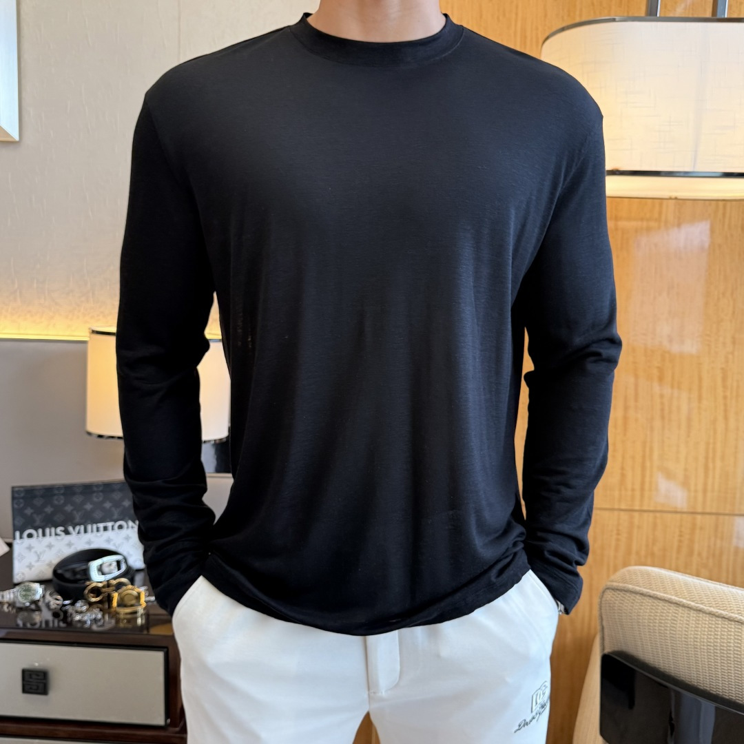 NO:838351,LP Noyo - 2026ss Year of the Horse Spring and Summer's latest hot-selling boutique lightweight outdoor sunscreen long-sleeved T-shirt, customized imported soft Tencel linen fiber fabric, embellished with fashionable big-name element logos, breathable fabric, delicate and soft texture, cool and smooth next to the body. Moisture-wicking, simple and generous yet fashionable, three-dimensional cutting, super stylish upper body!  A must-have for fashionistas, sizes M-3XL, can be worn up to 200 pounds!  ,,loro piana,tees,t-shirt,19860909LP诺悠 - 2026ss马年春夏最新大爆款精品轻薄户外防晒长袖T恤,定制进口轻柔天丝麻纤维面料,时尚大牌元素logo点缀,会呼吸的面料,质感细腻柔软,贴身冰爽顺滑.吸湿排汗,简约大方又不失时尚,版型立体裁剪,上身超有型！时尚潮人必备款 尺码M-3XL 最大可穿可穿200斤！,,loro piana,tees，t-shirt,,Men's clothing
