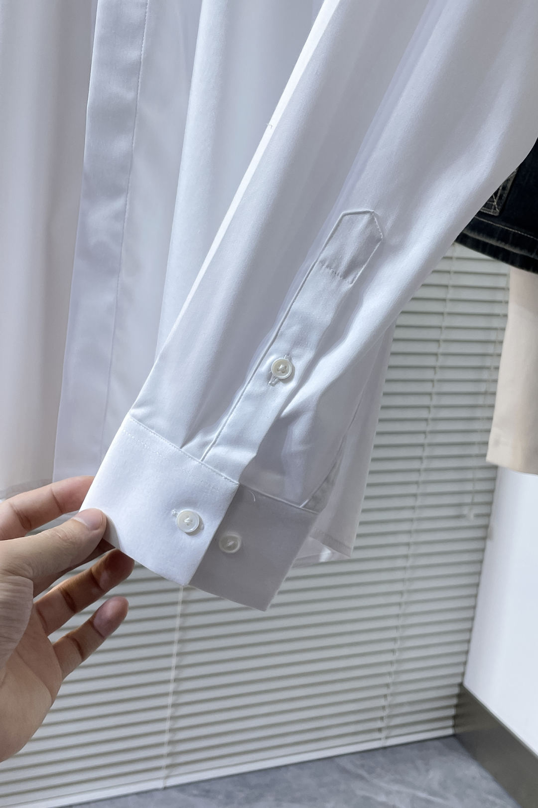 Luxurious 3D Tailored Shirt: High-End Fashion Aesthetic Design with Noble Details - 图片 8