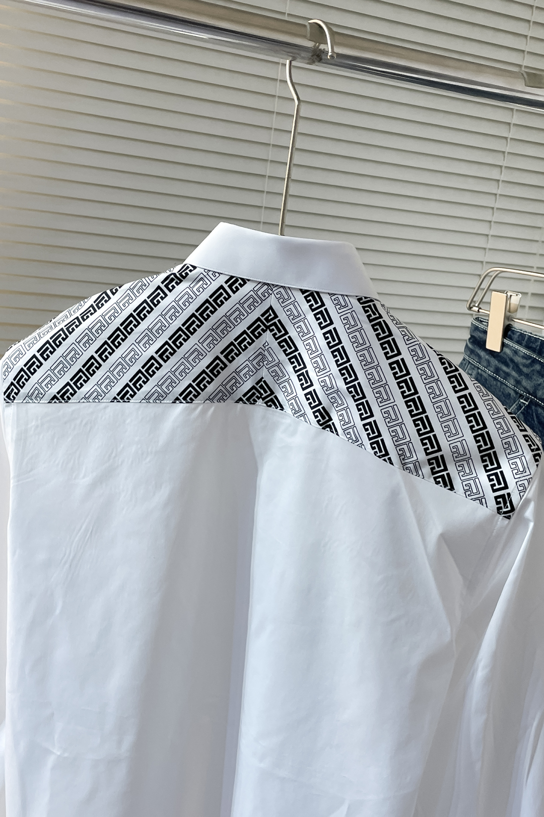 Luxurious Long-Sleeved Cotton Shirt: High-End Fashion Aesthetic Design, Noble Materials, Exquisite Details. - 图片 8