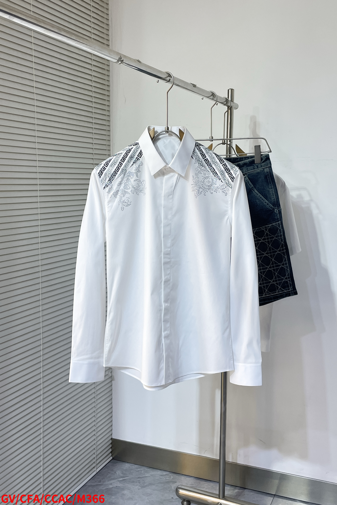 Luxurious Long-Sleeved Cotton Shirt: High-End Fashion Aesthetic Design, Noble Materials, Exquisite Details. - 图片 1
