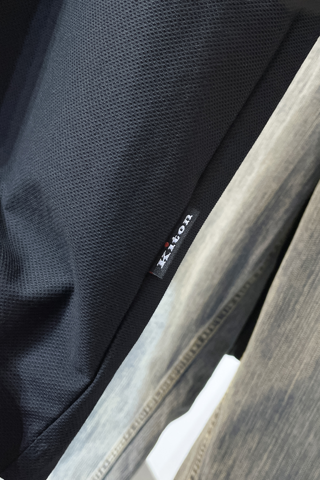 Luxurious Kiton Polo Shirt for Stylish Gentlemen – Zenium Collection - 图片 9