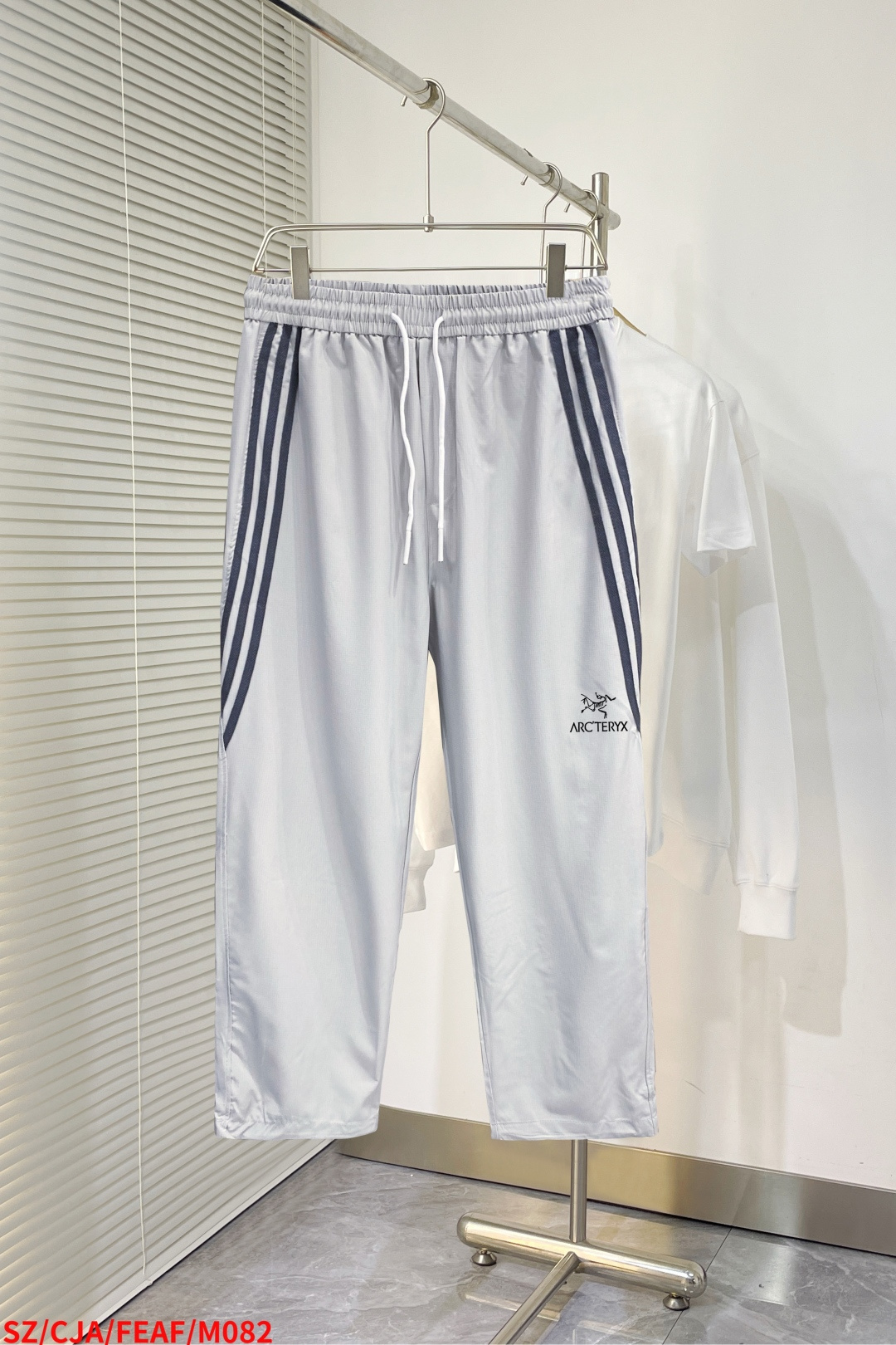 NO:429724,M082 SZ Archaeopteryx Synchronous update Webbing trousers Customized high-tech fabrics in spring and summer Extremely comfortable Family webbing splicing Super sporty Size L-4XL (095), arc'teryx,alexander wang19860909M082 SZ始祖鸟 同步更新 织带长裤 春夏定制高科技面料 舒适无比 家族式织带拼接 运动感超强 尺码L-4XL（095）,arc'teryx,alexander wang,Men's clothing