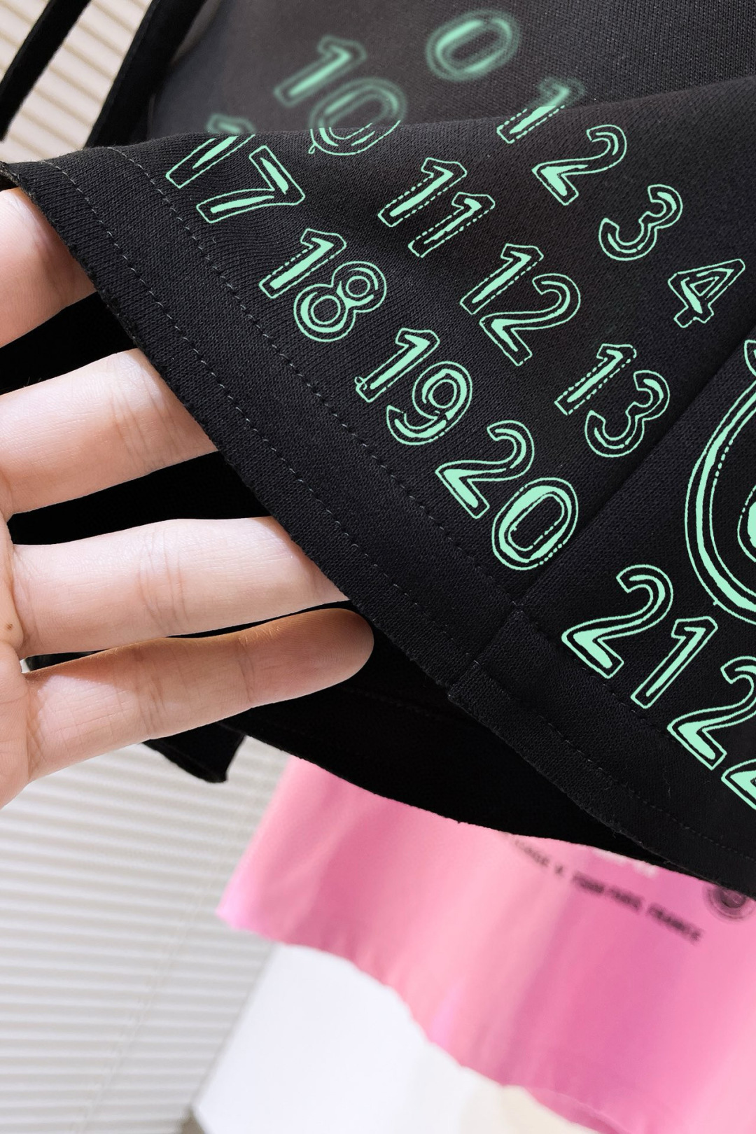 “Magila 25 New Short Shorts: Modern Attitudes in Thin Composite Fabric” - 图片 7