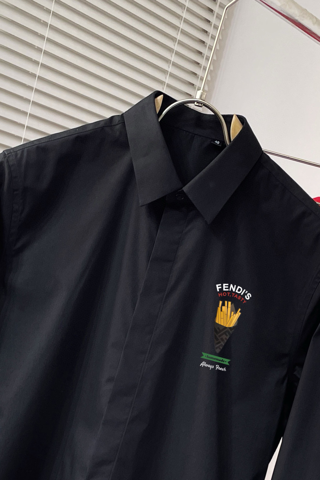Luxury Men’s 100% Cotton Shirt by FD-FENDI, Soft and Comfortable Fabric, Perfect for Stage. - 图片 4