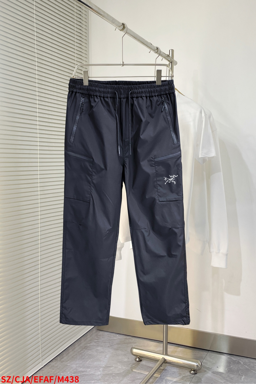NO:429745,M438 SZ Archaeopteryx Official website synchronization Classic outdoor work pants Super positive color Overseas synchronous hairstyles This year's trend Imported technological fabrics L-4XL (095), arc'teryx,alexander wang19860909M438 SZ始祖鸟 官网同步 经典户外 工装裤 颜色超级正 海外同步发型 今年流行趋势 进口科技面料 L-4XL（095）,arc'teryx,alexander wang,Men's clothing