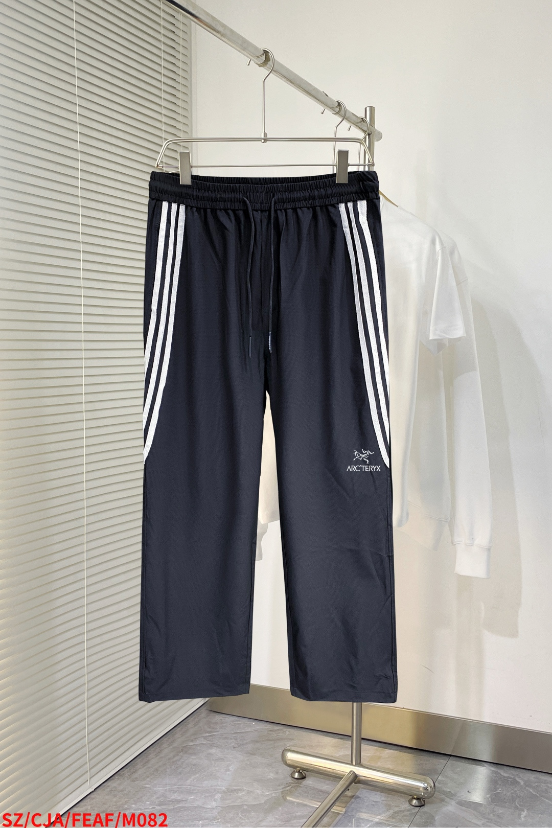 NO:432130,M081 SZ Archaeopteryx Synchronous update Webbing trousers Customized high-tech fabrics in spring and summer Extremely comfortable Family webbing splicing Super sporty Size L-4XL (095), arc'teryx,alexander wang19860909M081 SZ始祖鸟 同步更新 织带长裤 春夏定制高科技面料 舒适无比 家族式织带拼接 运动感超强 尺码L-4XL（095）,arc'teryx,alexander wang,Men's clothing
