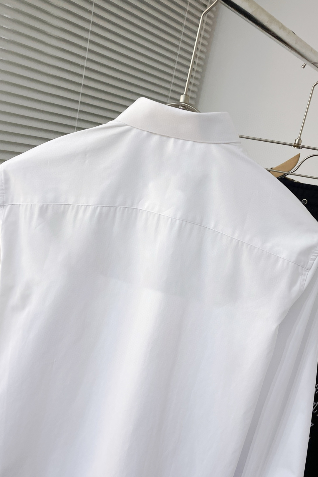 High-End Luxury Men’s Shirt in 100% Natural Cotton, Comfortable and Stylish (995) - 图片 8