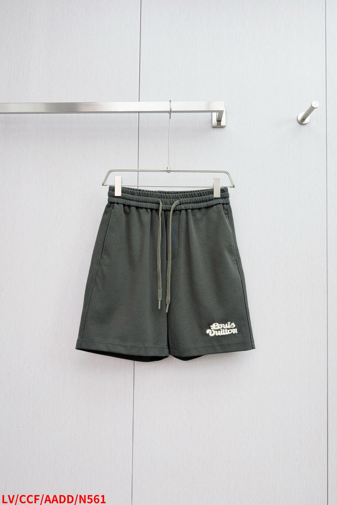 NO:442770,N561 LV Louis Vuitton 2025 Classic Small Label Logo Embroidery uses 360g pure cotton fabric high-end quality simple, fashionable and versatile code number M-3XL,,louis vuitton,louis vuitton,alexander wang19860909N561 LV 路易威登 2025经典小标Logo刺绣 采用360g纯棉面料 高端品质 简约时尚百搭 码数 M-3XL,,louis vuitton,louis vuitton,alexander wang,Men's clothing