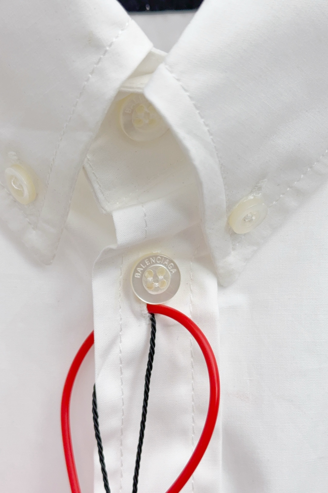 Balenciaga Nano BB Embroidered Shirt with Custom Parisian Button for Sizes 34-40 - 图片 5