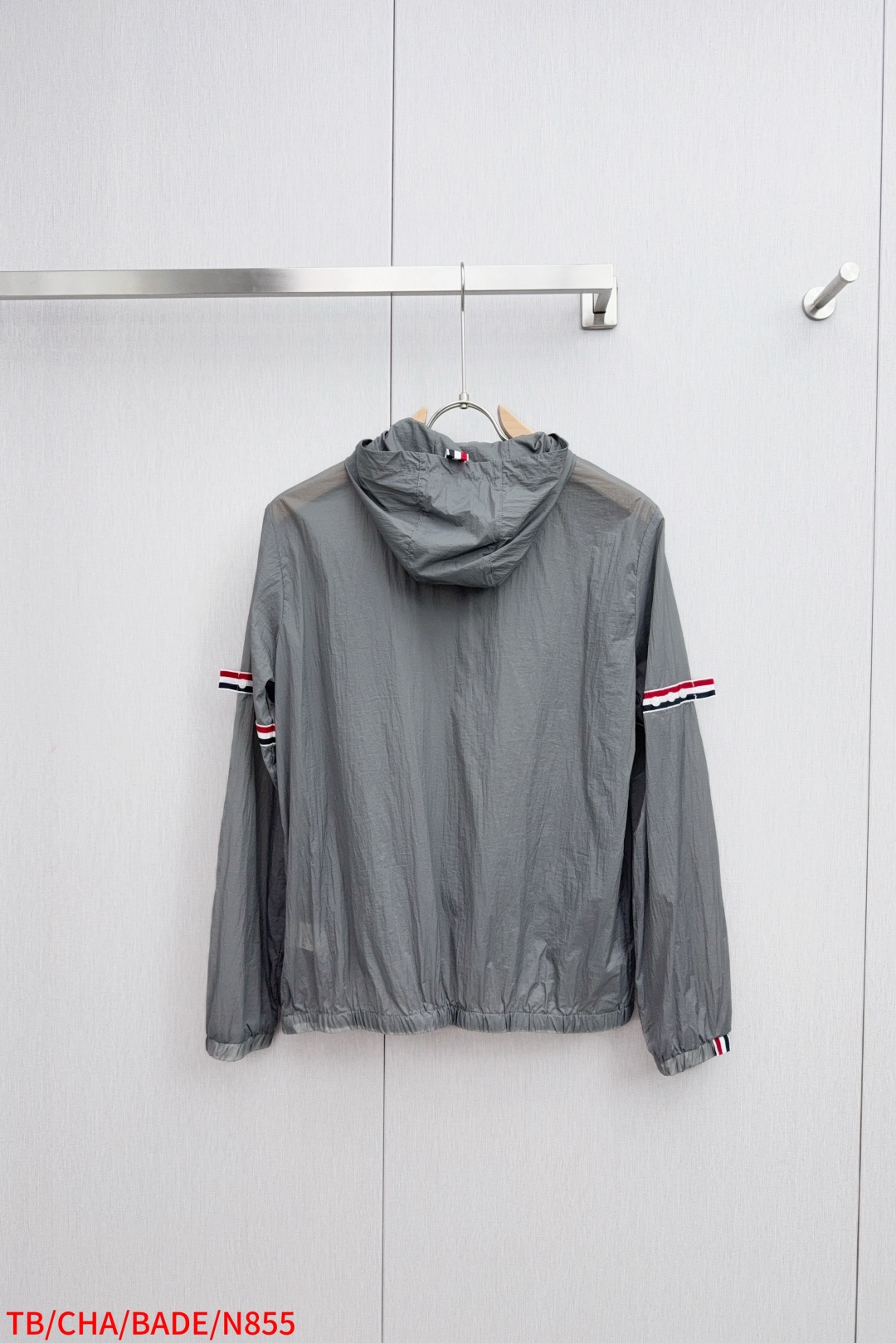 THOM BROWNE TB Striped Sunscreen Jacket: High-Quality UV Protection, Guangzhou Factory, Unisex Fit - 图片 2