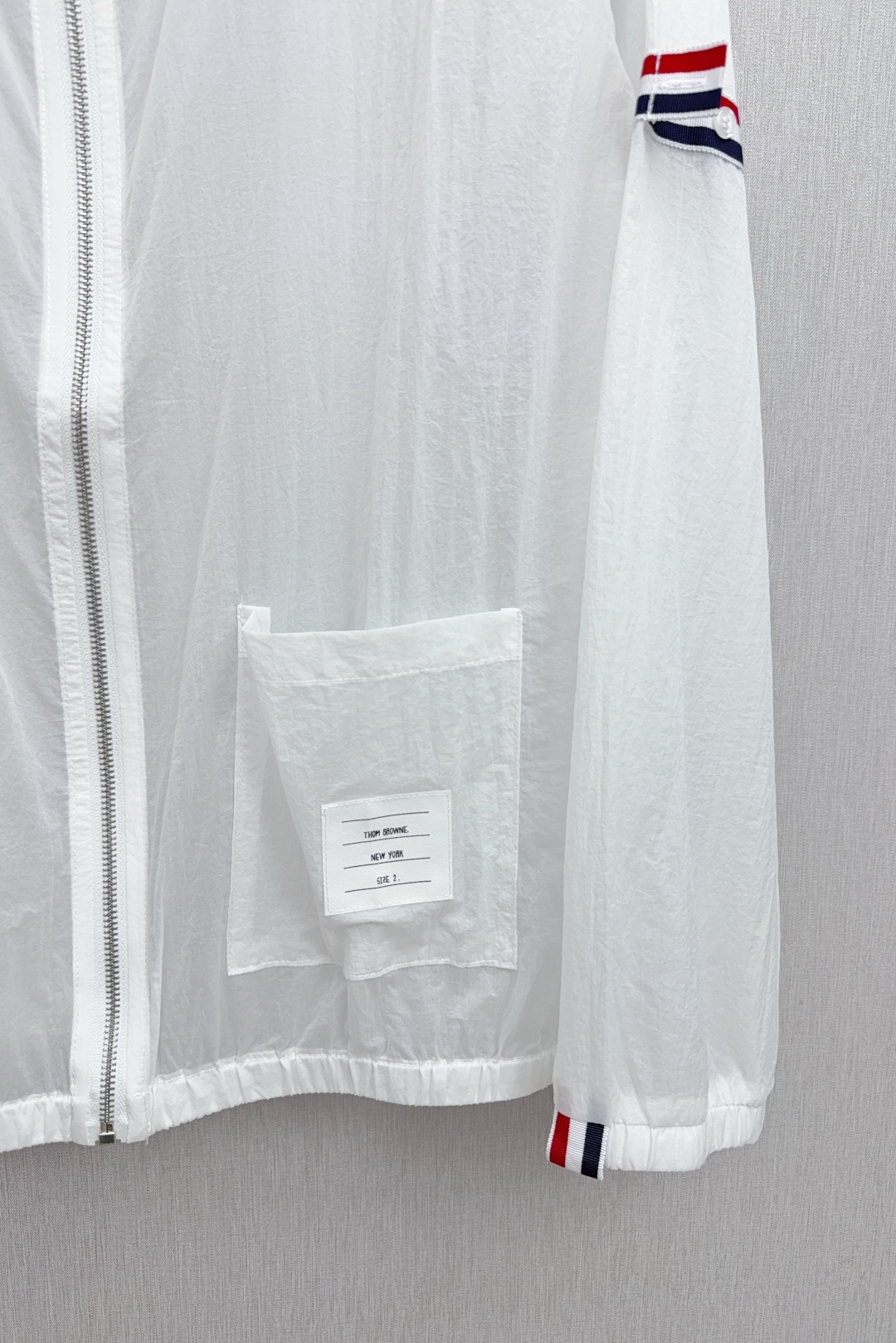 THOM BROWNE TB Sunscreen Jacket: High-Quality, UV-Protective Fabric in Four Colors - 图片 7