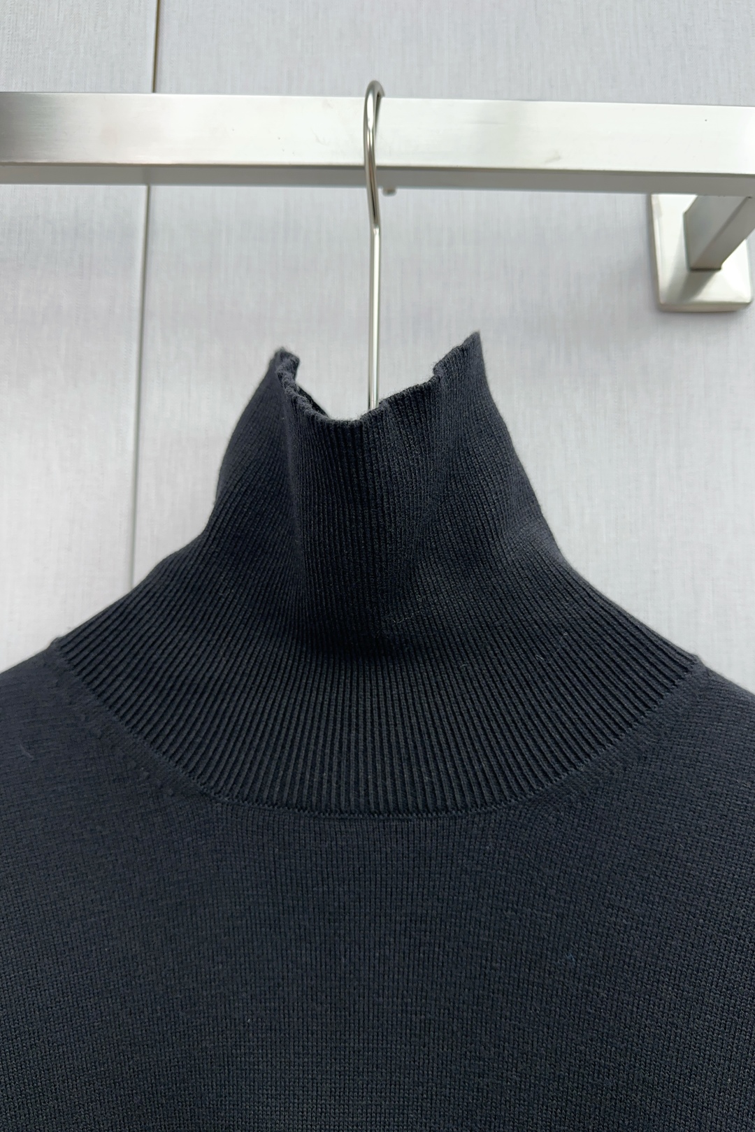 Dior Small Bee Embroidered Knit Shirt in Wool and Cotton Blend - 图片 4
